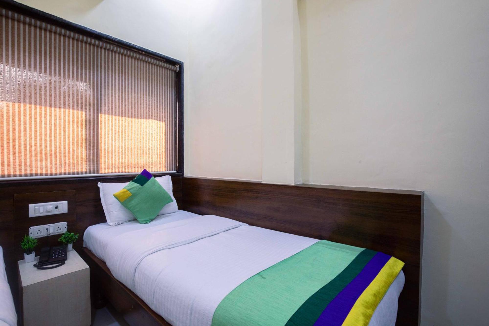 Hotel Treebo Hiramani Parel Lalbaug 3*