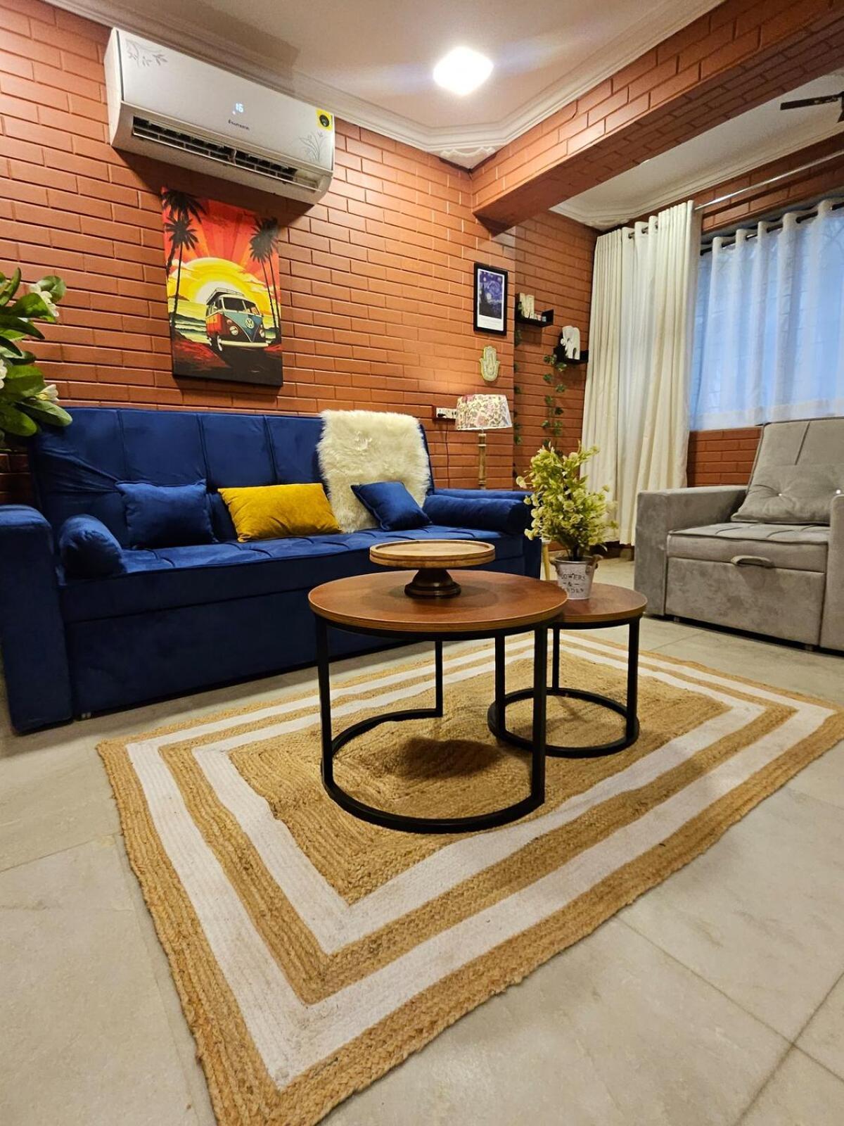 Brick Maison 1bhk With Free Parking, Juhu Bandra Apartment Mumbai