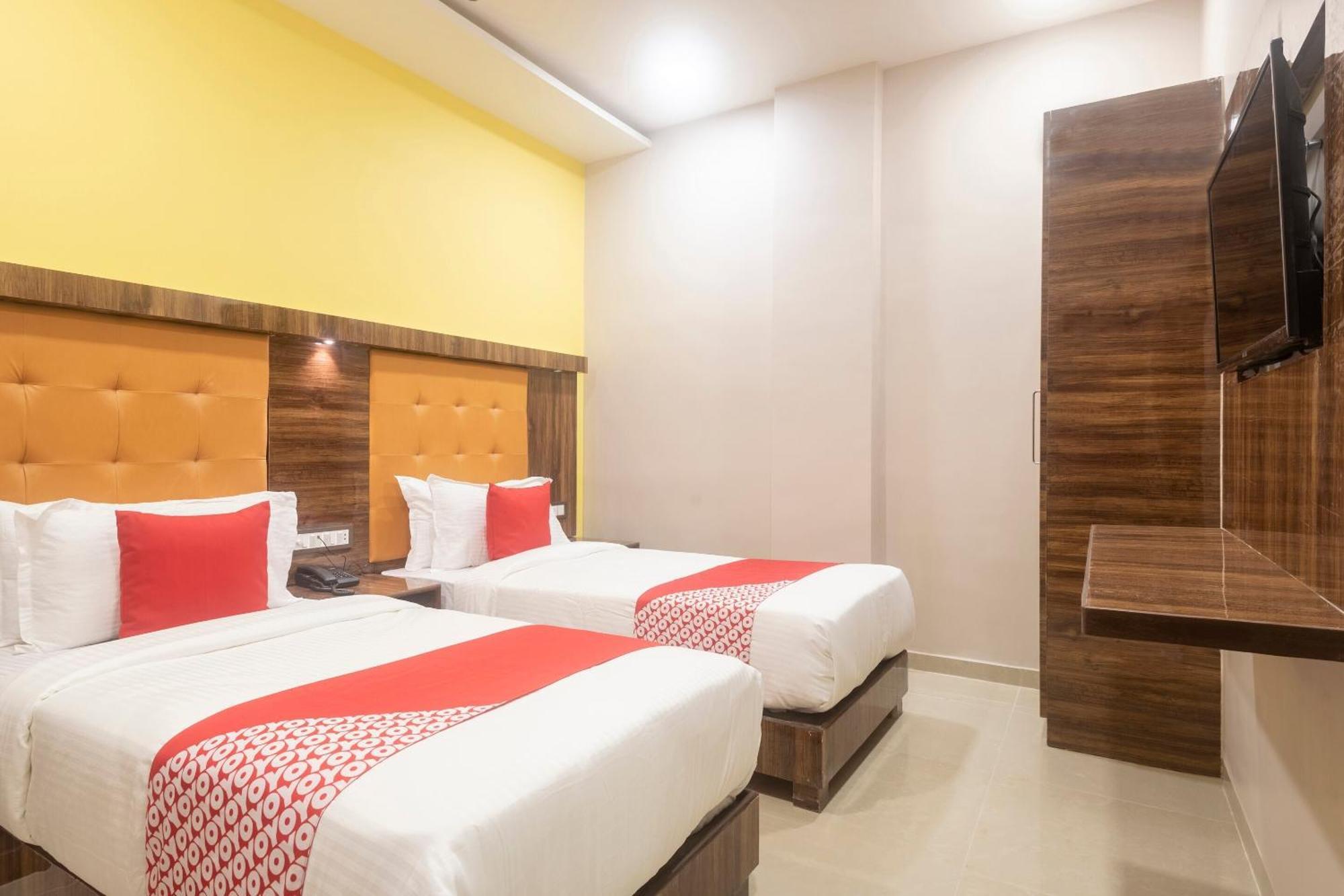 Hotel Blue Executive Near Chhatrapati Shivaji International Airport
