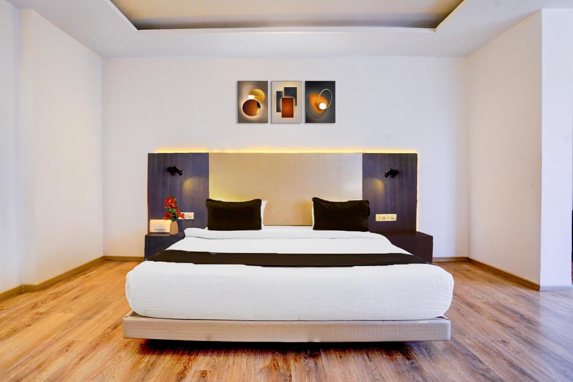 Hotel Super Townhouse Exhibition Centre Goregaon Mumbai