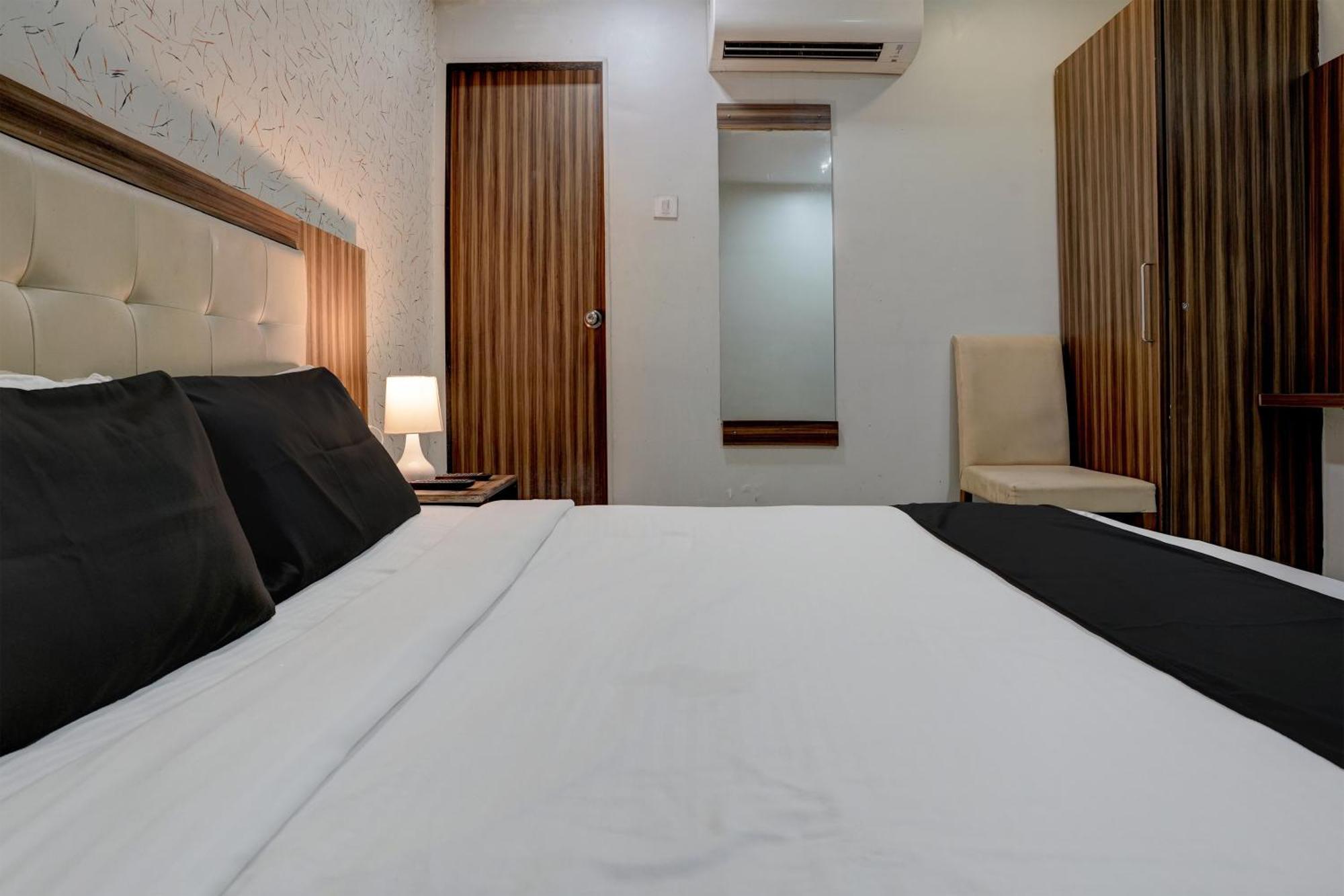 Oyo Blue Sapphire Residency Near Chhatrapati Shivaji International Airport Hotel Mumbai