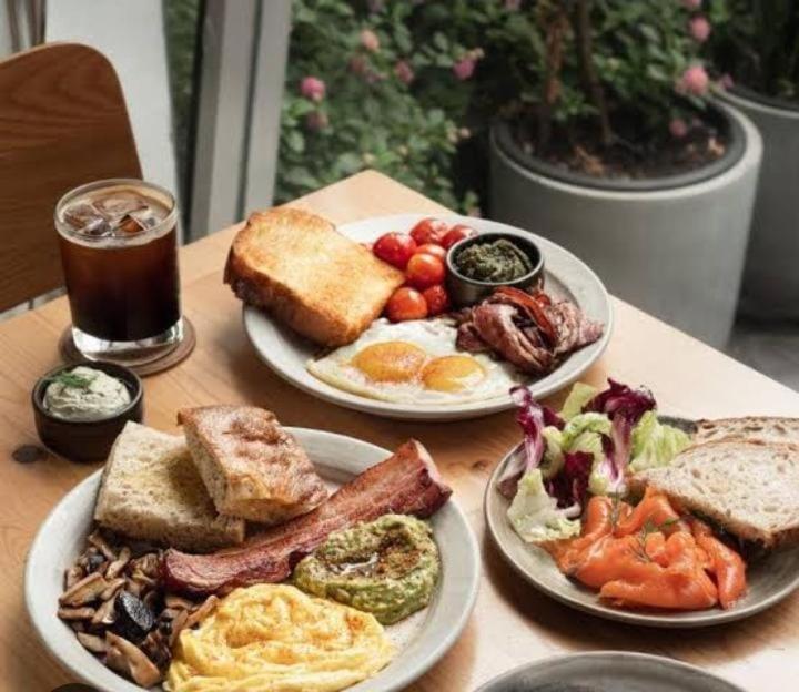 Radiant Hotel,andheri East Terminal 1,2 Hotel Mumbai