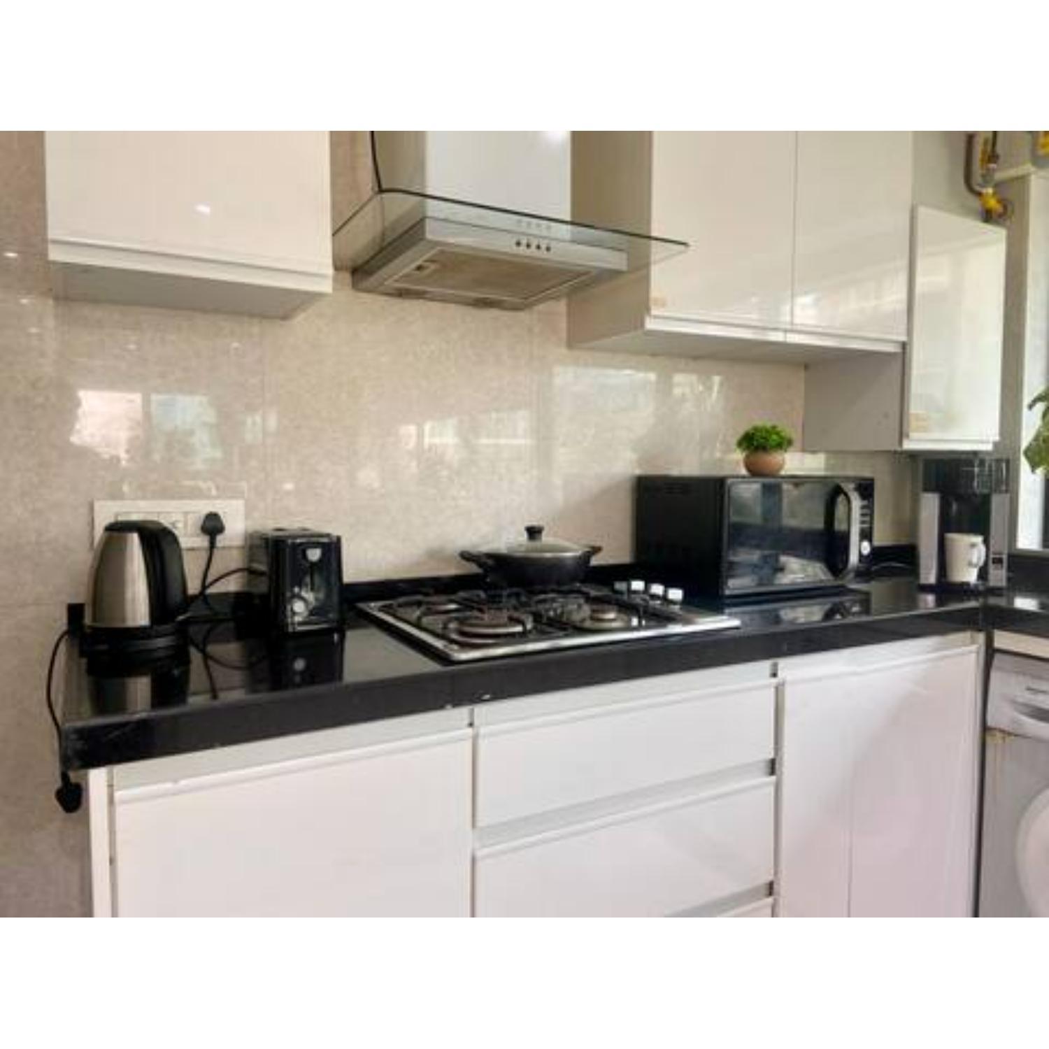 Apartment Kakad Classic 360, 16th Rd, Pali Village, Khar West By Connekt Homes *