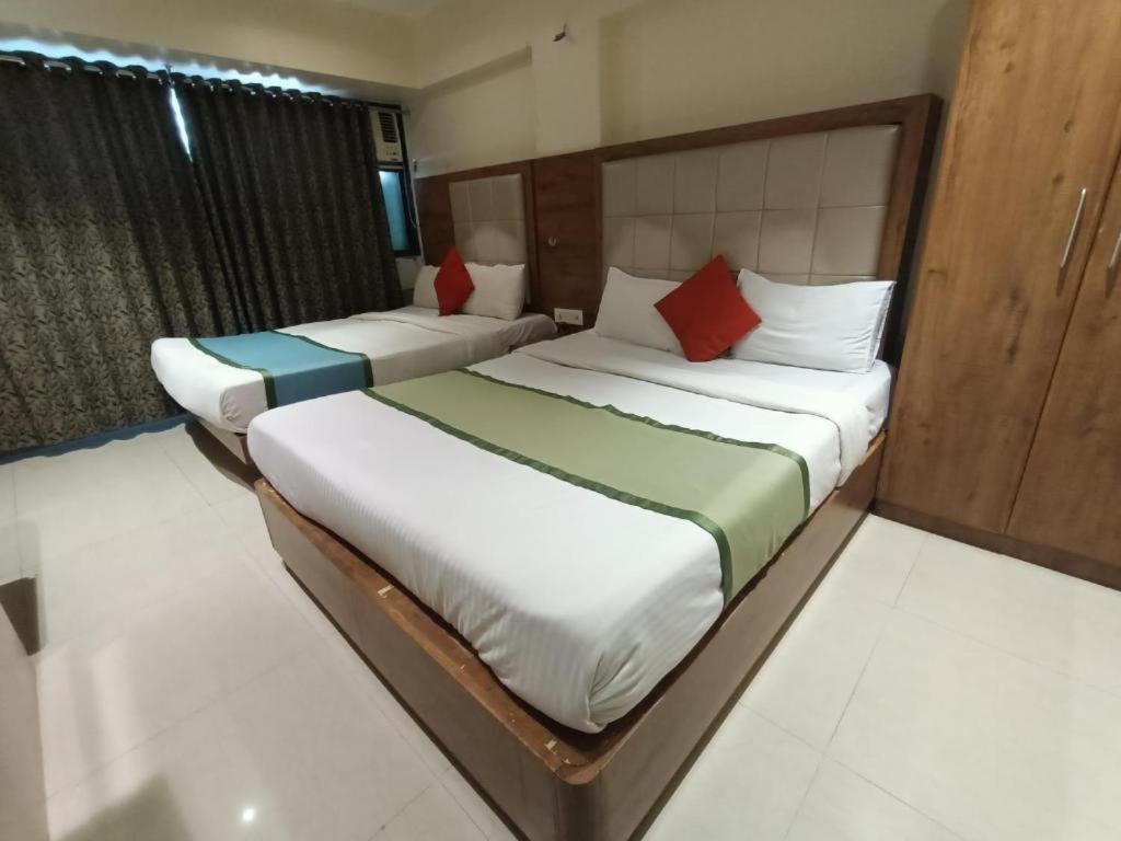 Hotel Rr Inn-international Airport Mumbai