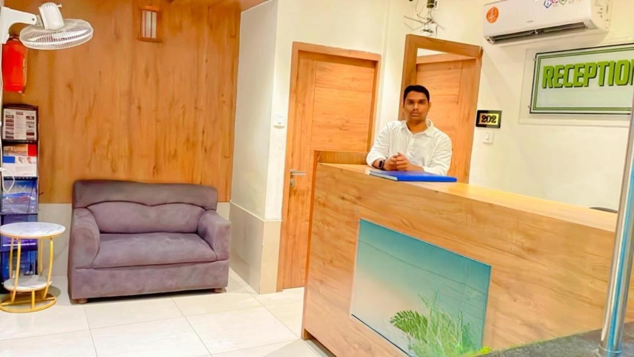 Rr Inn-international Airport Hotel