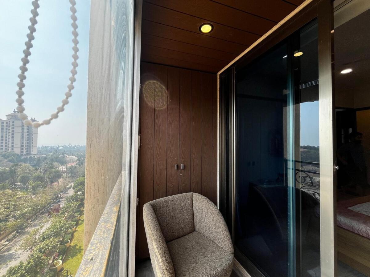 Blue Vista - Lux 5bhk Apartment