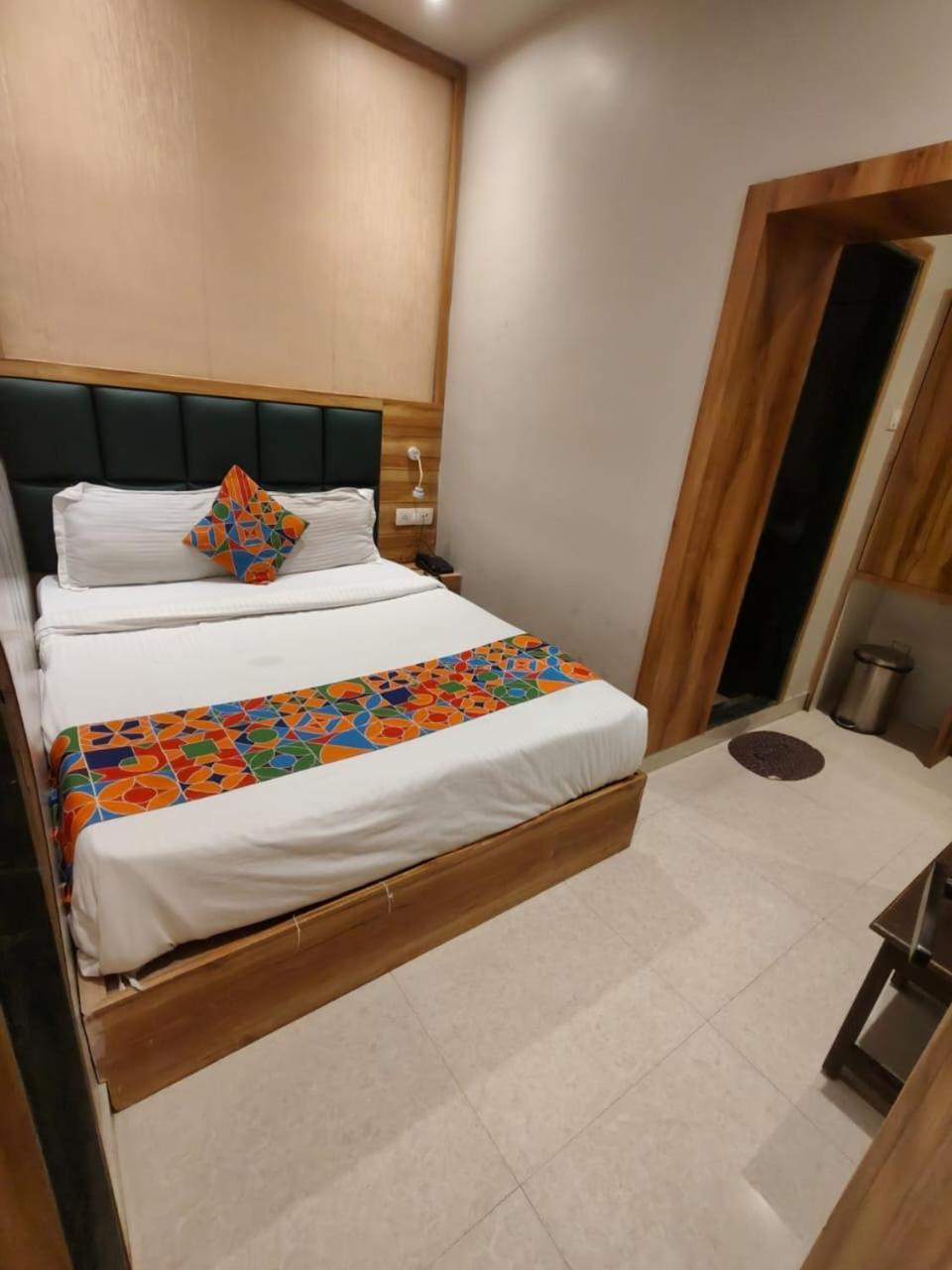 Hotel Sun Near Saifee Hospital And Hn Reliance Hospital Mumbai