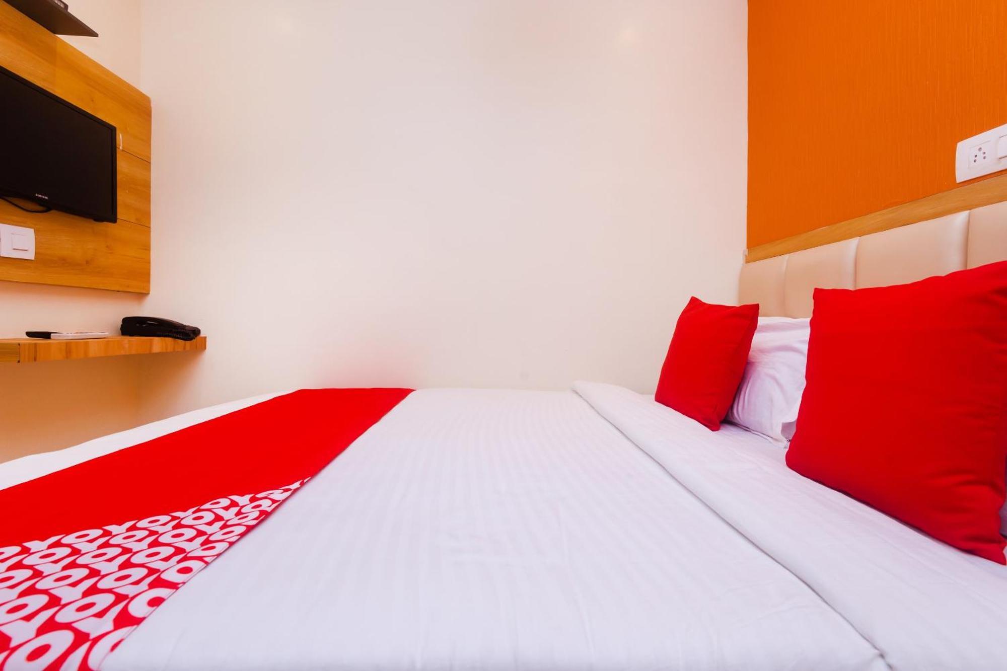 Sun Near Saifee Hospital And Hn Reliance Hospital