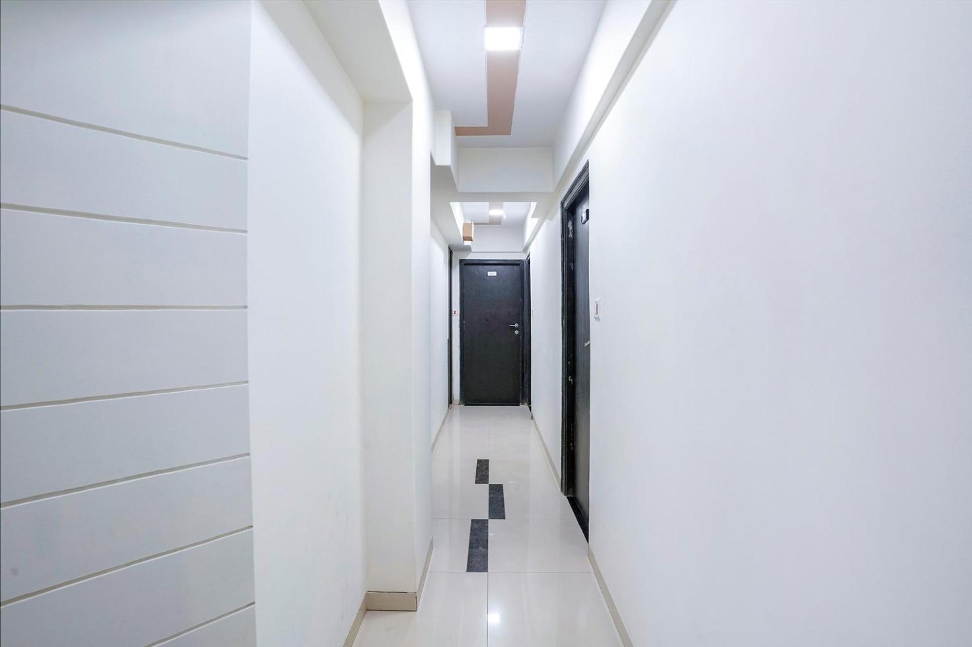 Fabhotel Kamran Residency 3*