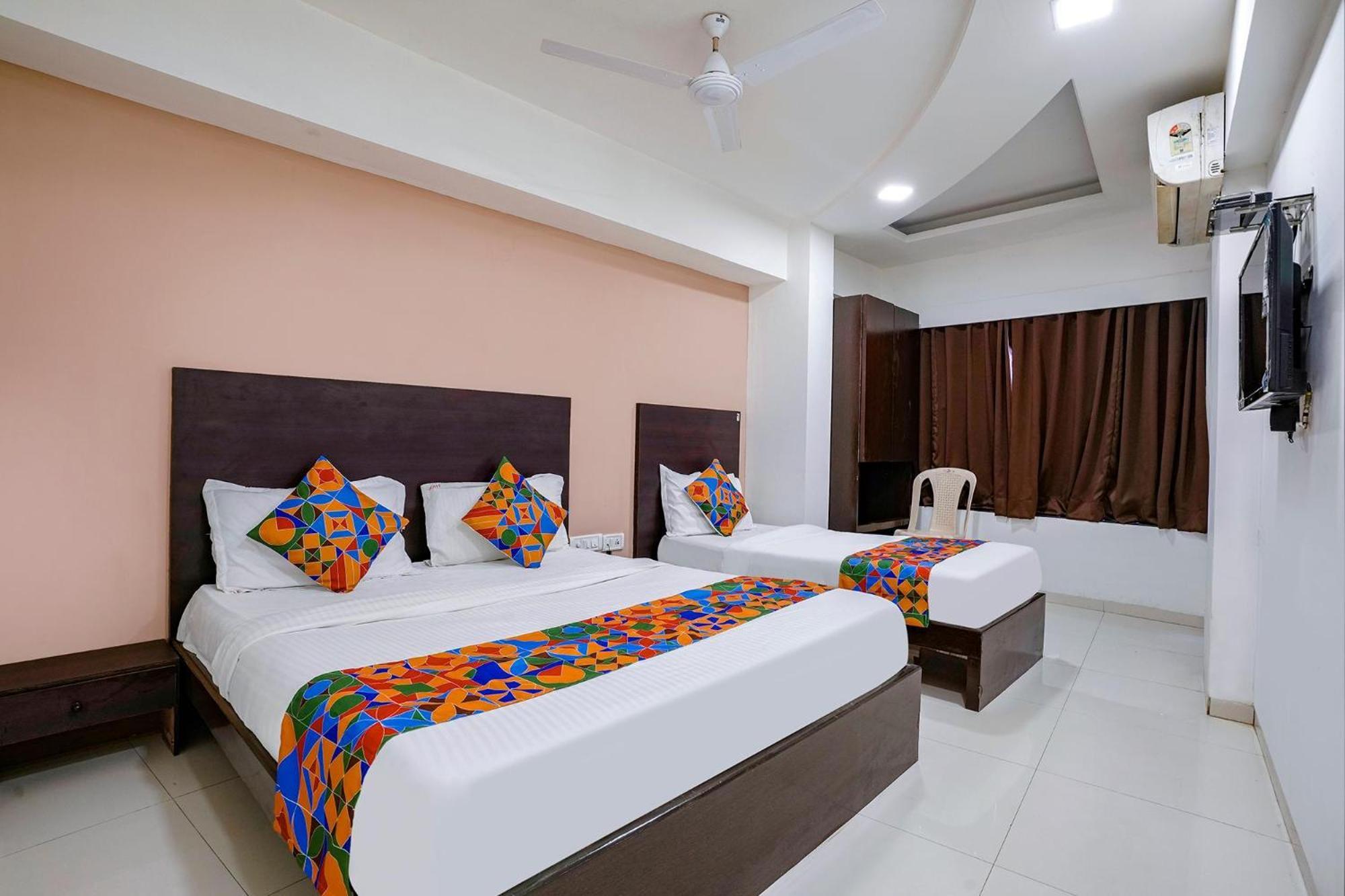 Fabhotel Kamran Residency Hotel