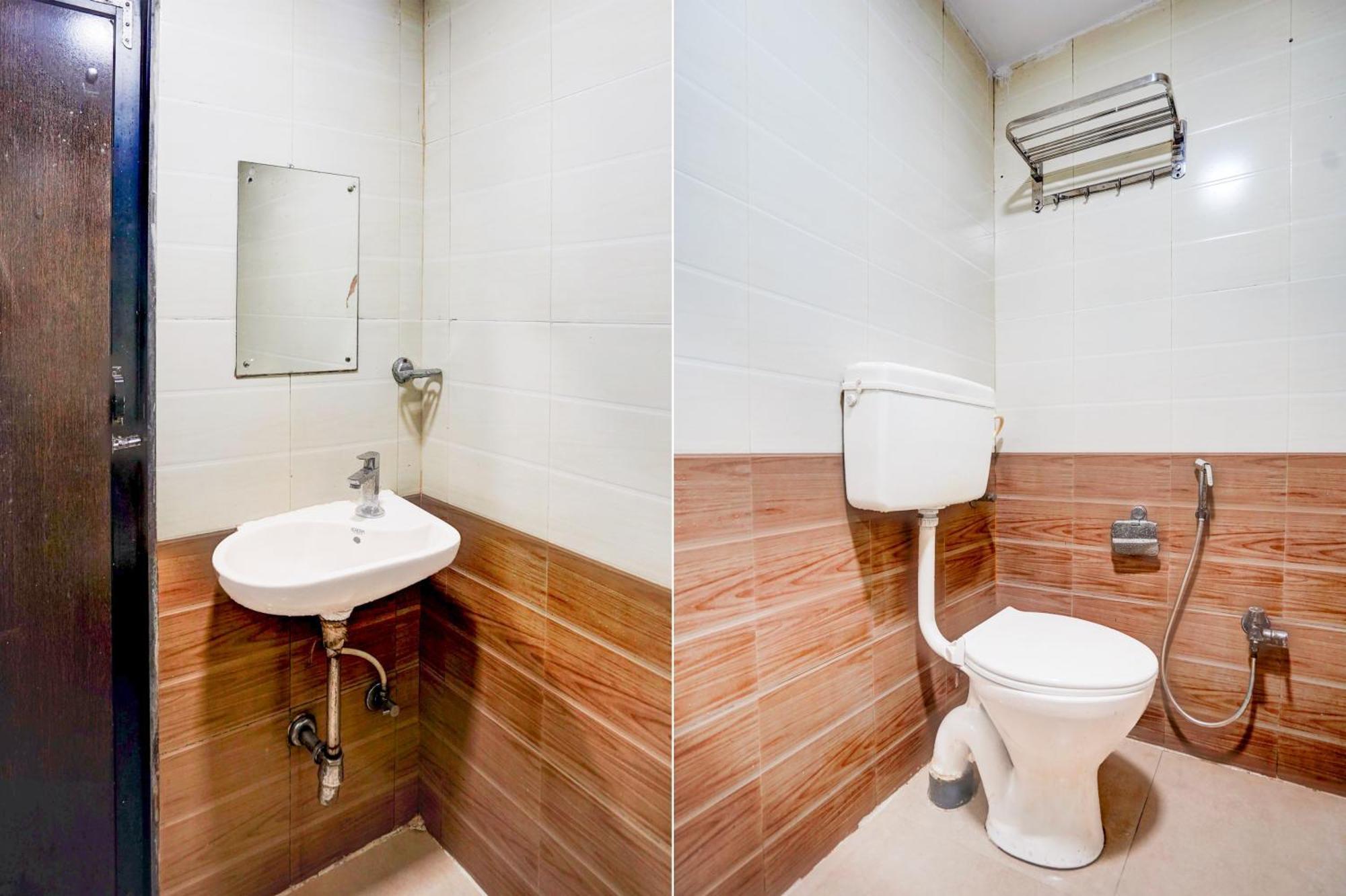 O The Om Sai Residency Hotel