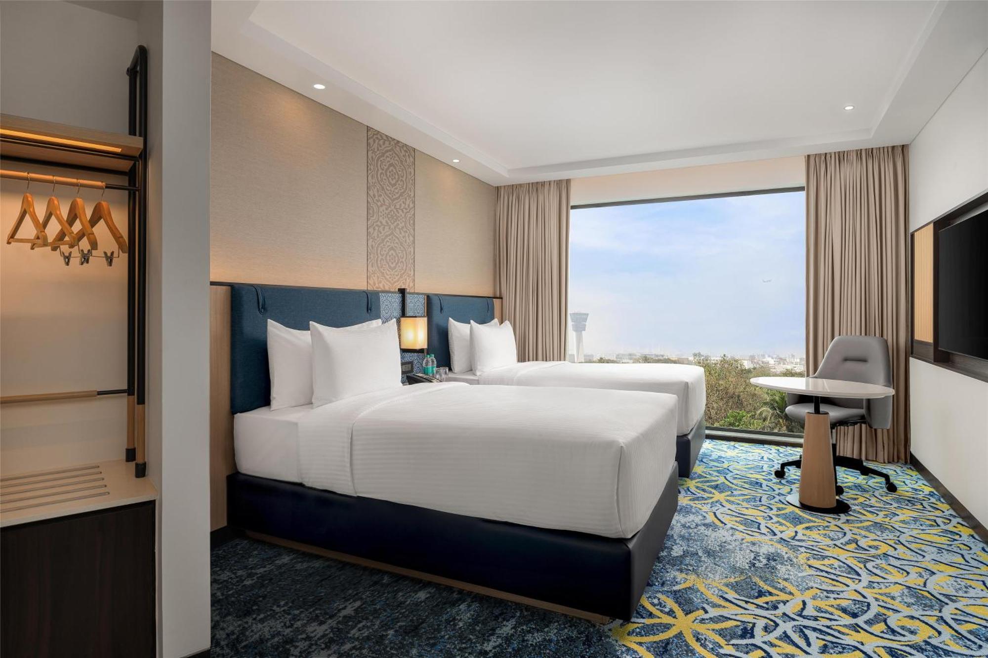 Hilton Garden International Airport Hotel