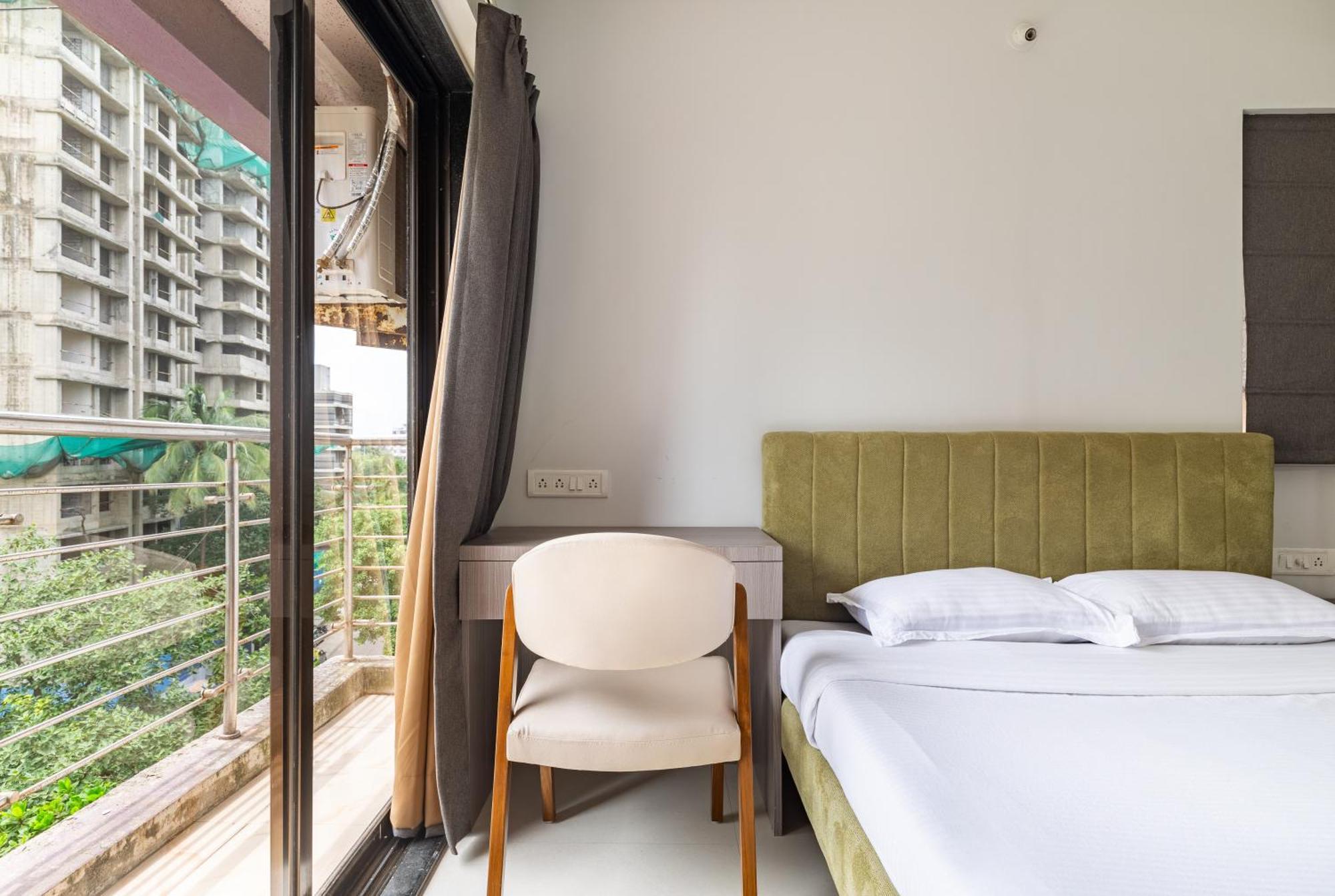 Apartment Treat Homes Service In Bkc Sindhuratna 503 *