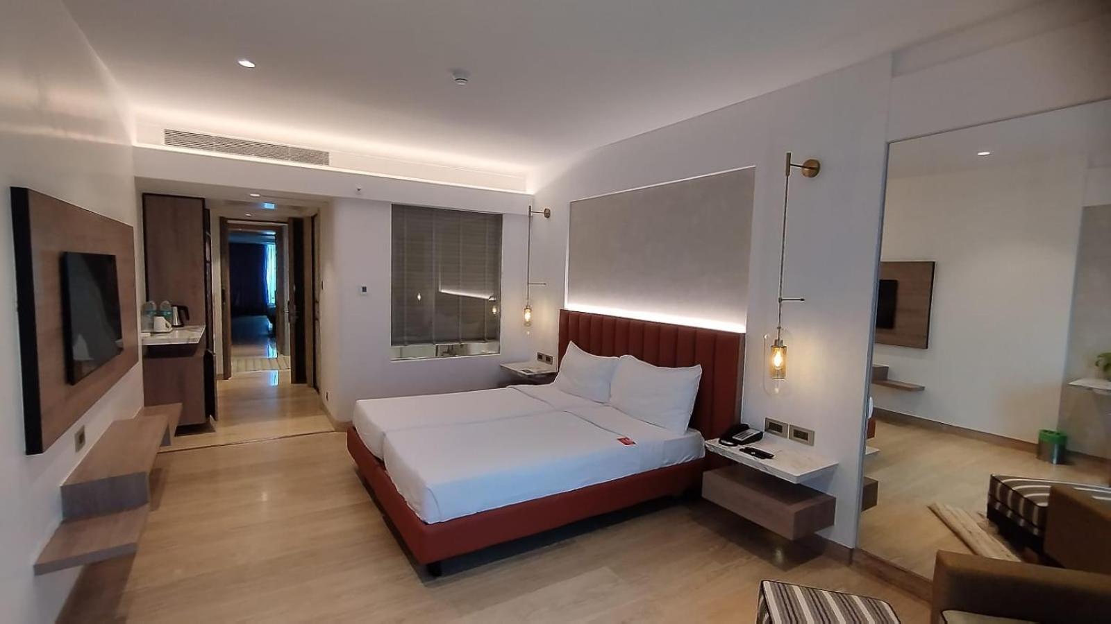 Mirage Hotel, International Airport Mumbai