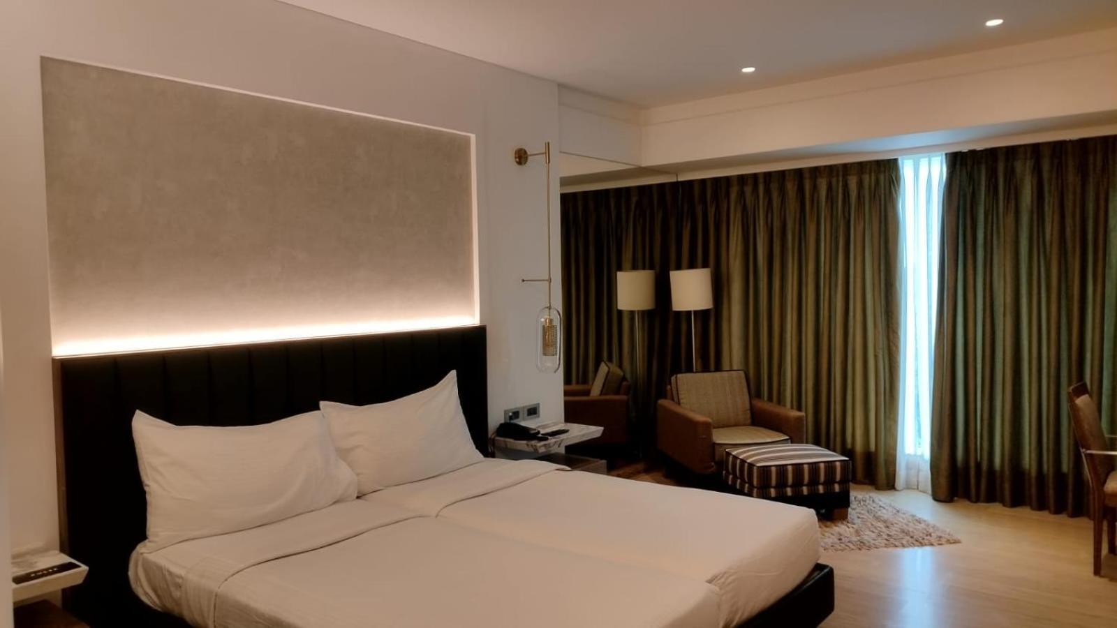Hotel Mirage Hotel, International Airport