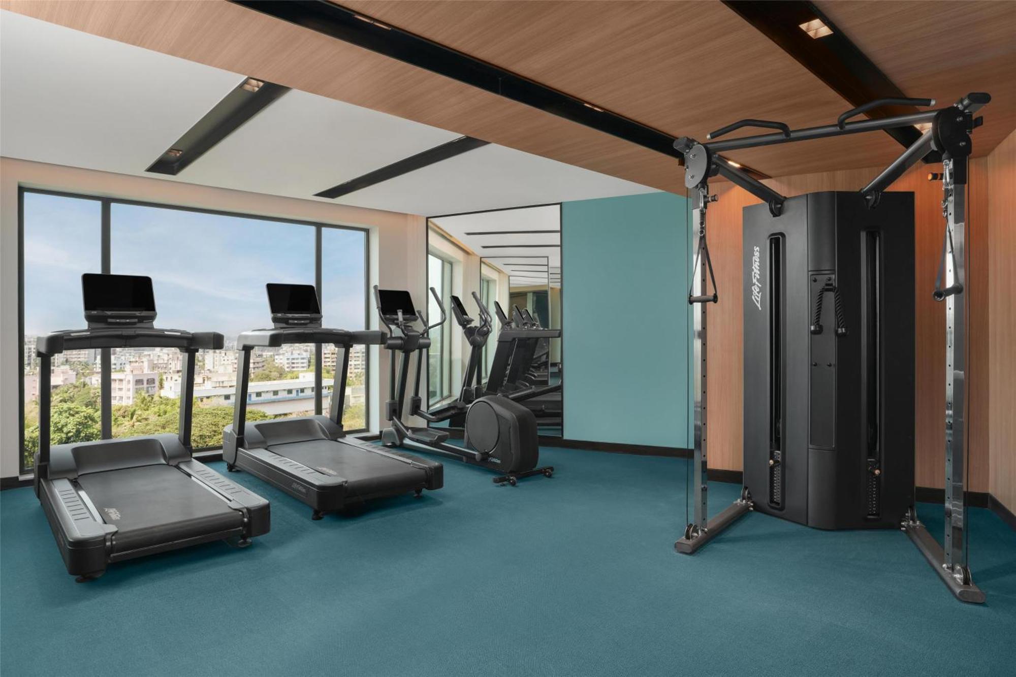Hotel Hilton Garden International Airport