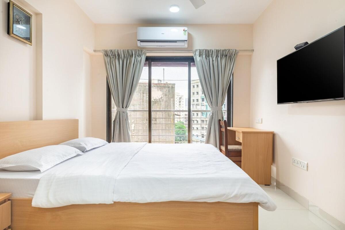 Treat Homes Service In Bkc Sindhuratna 701 Apartment *