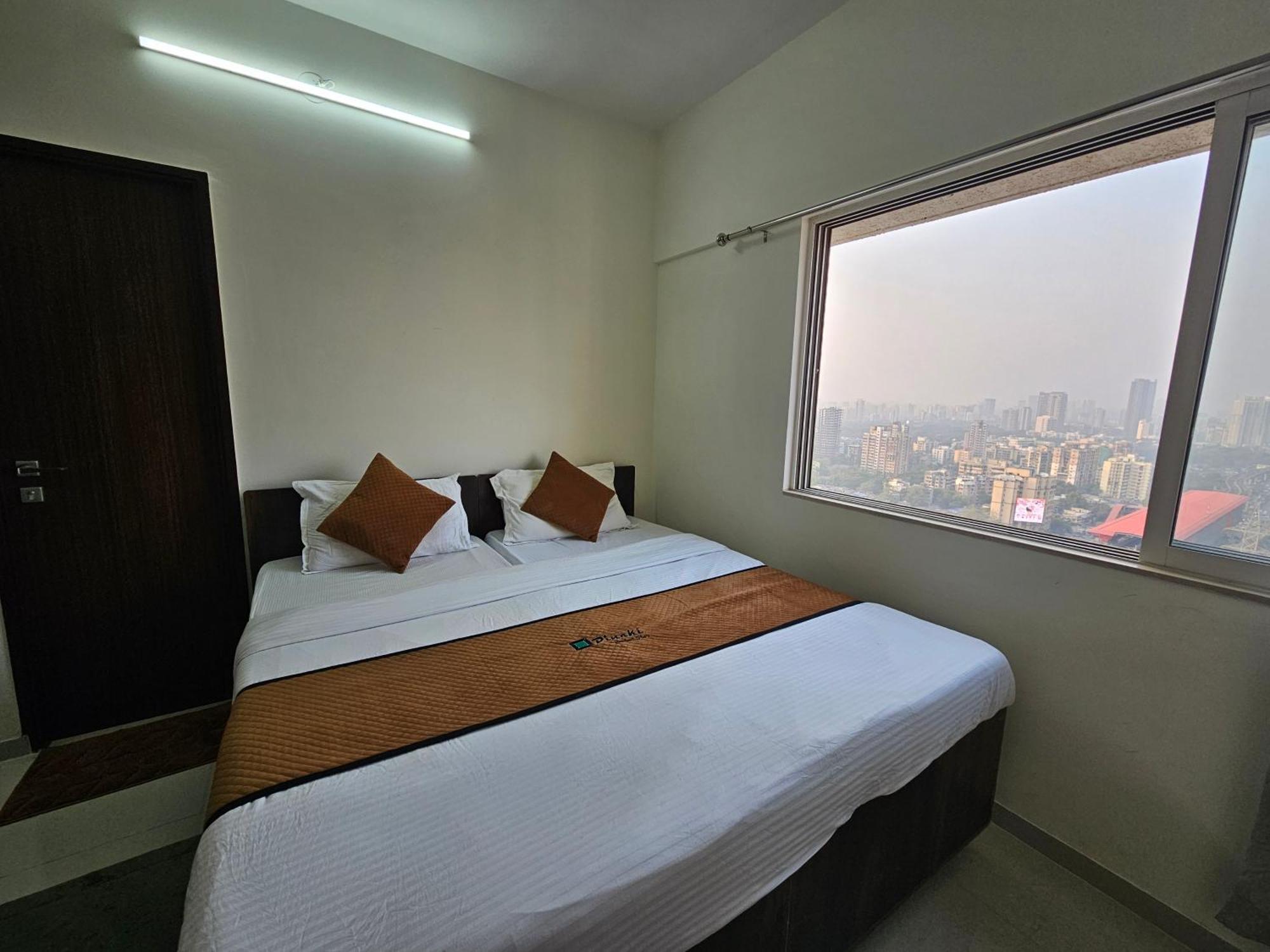Pinaki Comfort Omkar Signet - Near Nesco Hotel