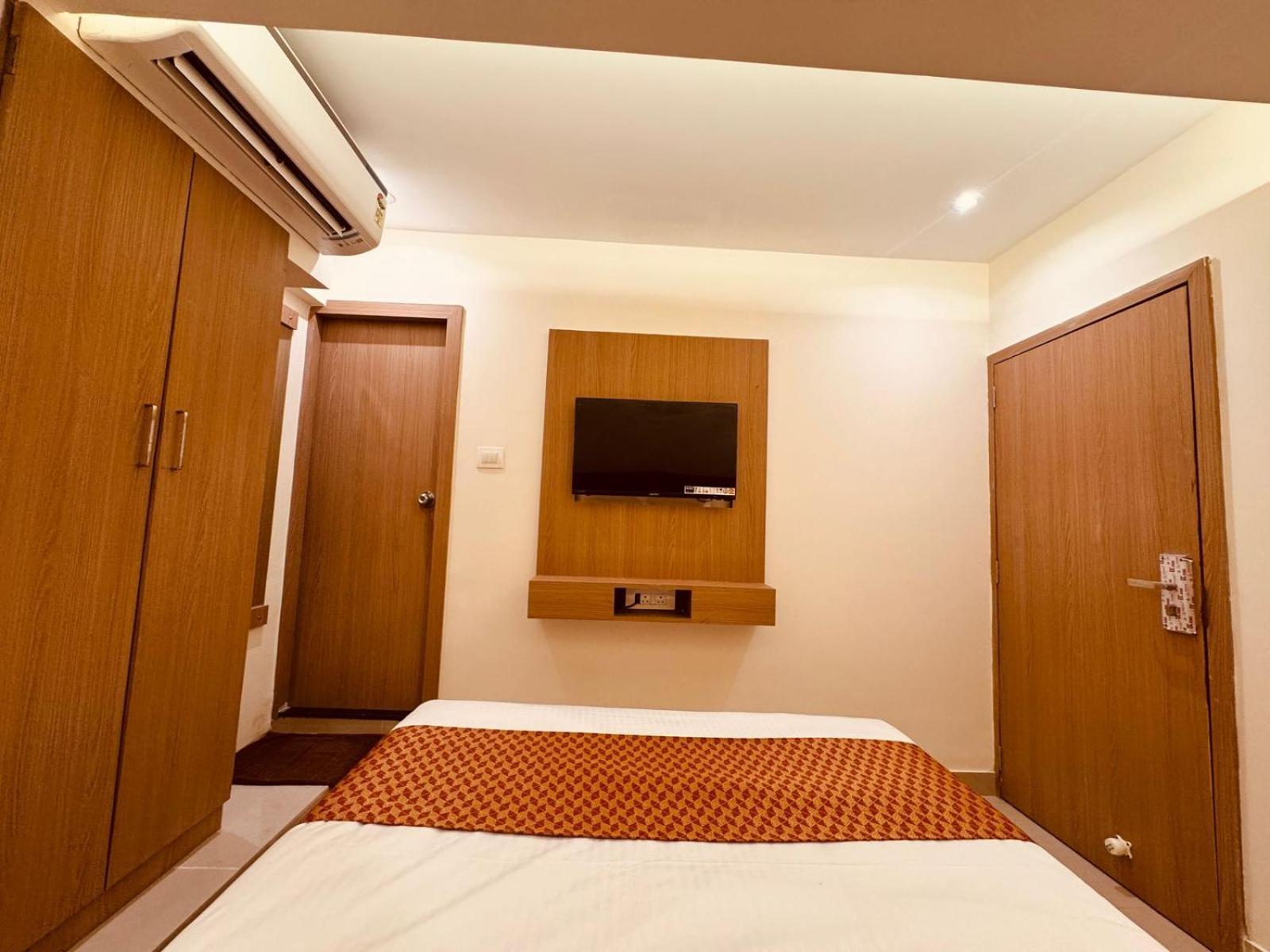 Cliff Garden 2* Mumbai