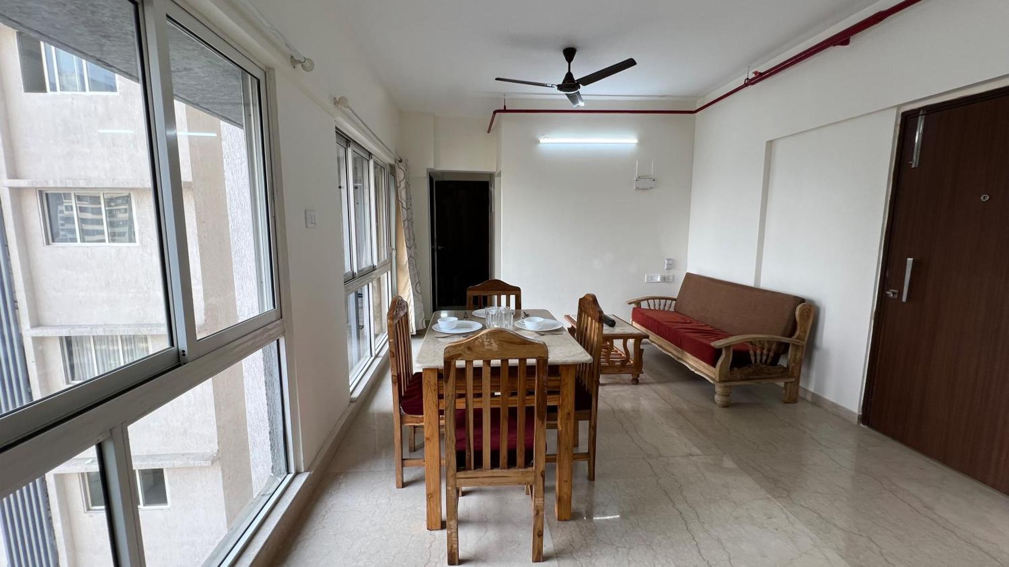 Hotel Pinaki Comfort Omkar Signet - Near Nesco