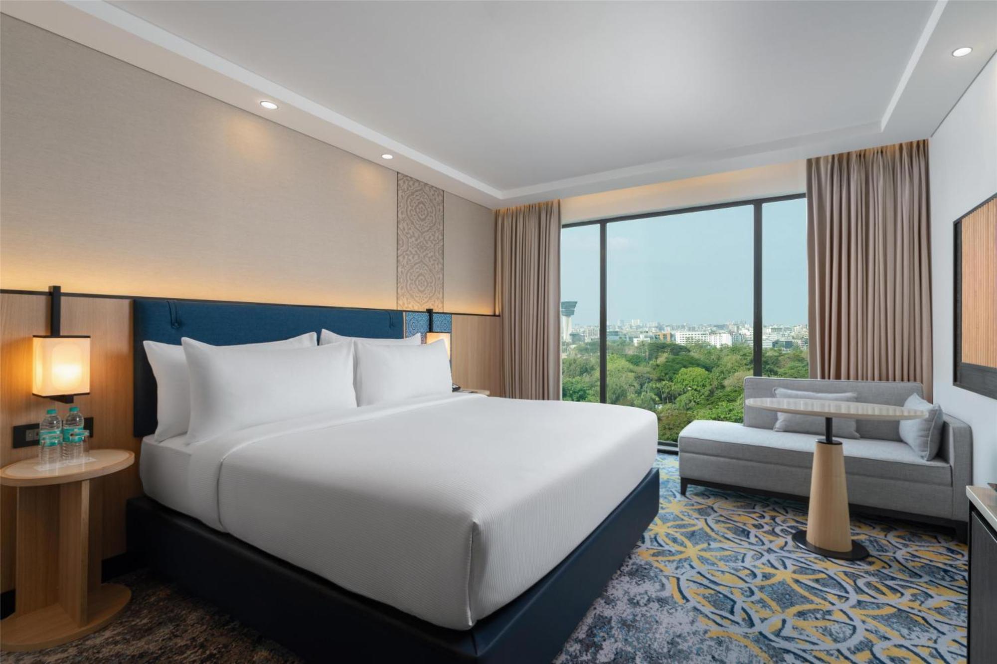 Hotel Hilton Garden International Airport