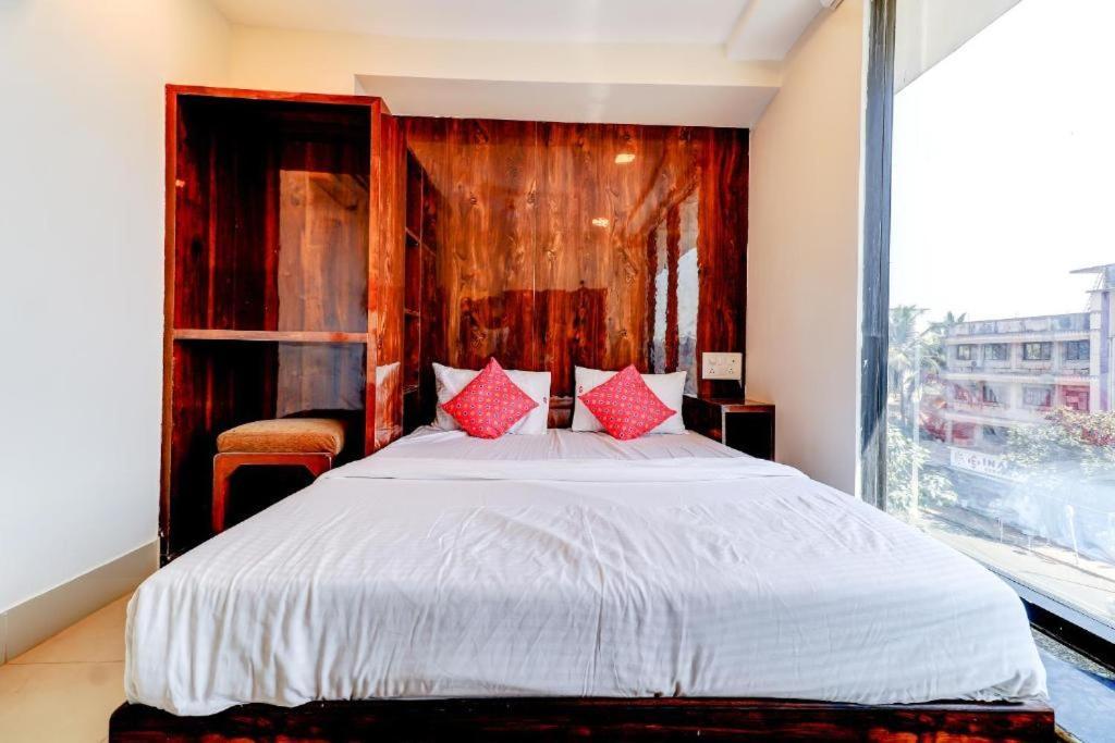 Hotel Prime Inn, Andheri West - Near International Airport
