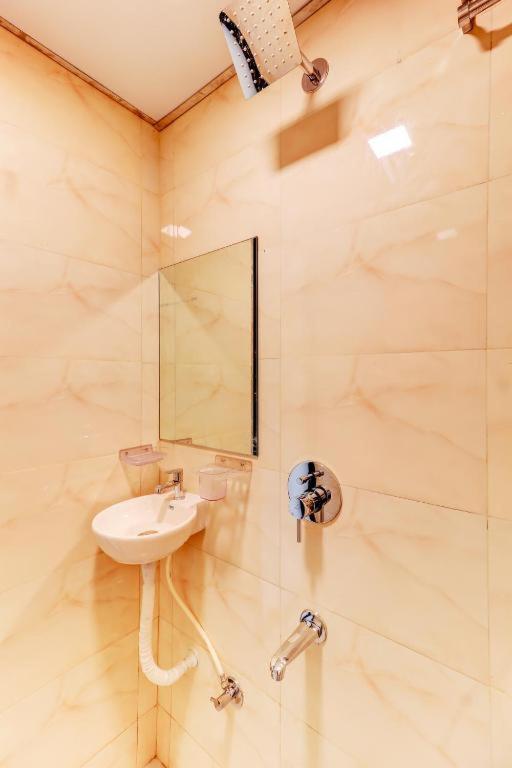 Hotel Prime Inn, Andheri West - Near International Airport Mumbai