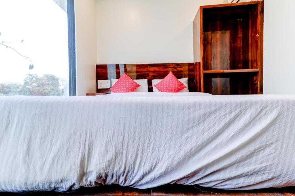 Hotel Prime Inn, Andheri West - Near International Airport Mumbai