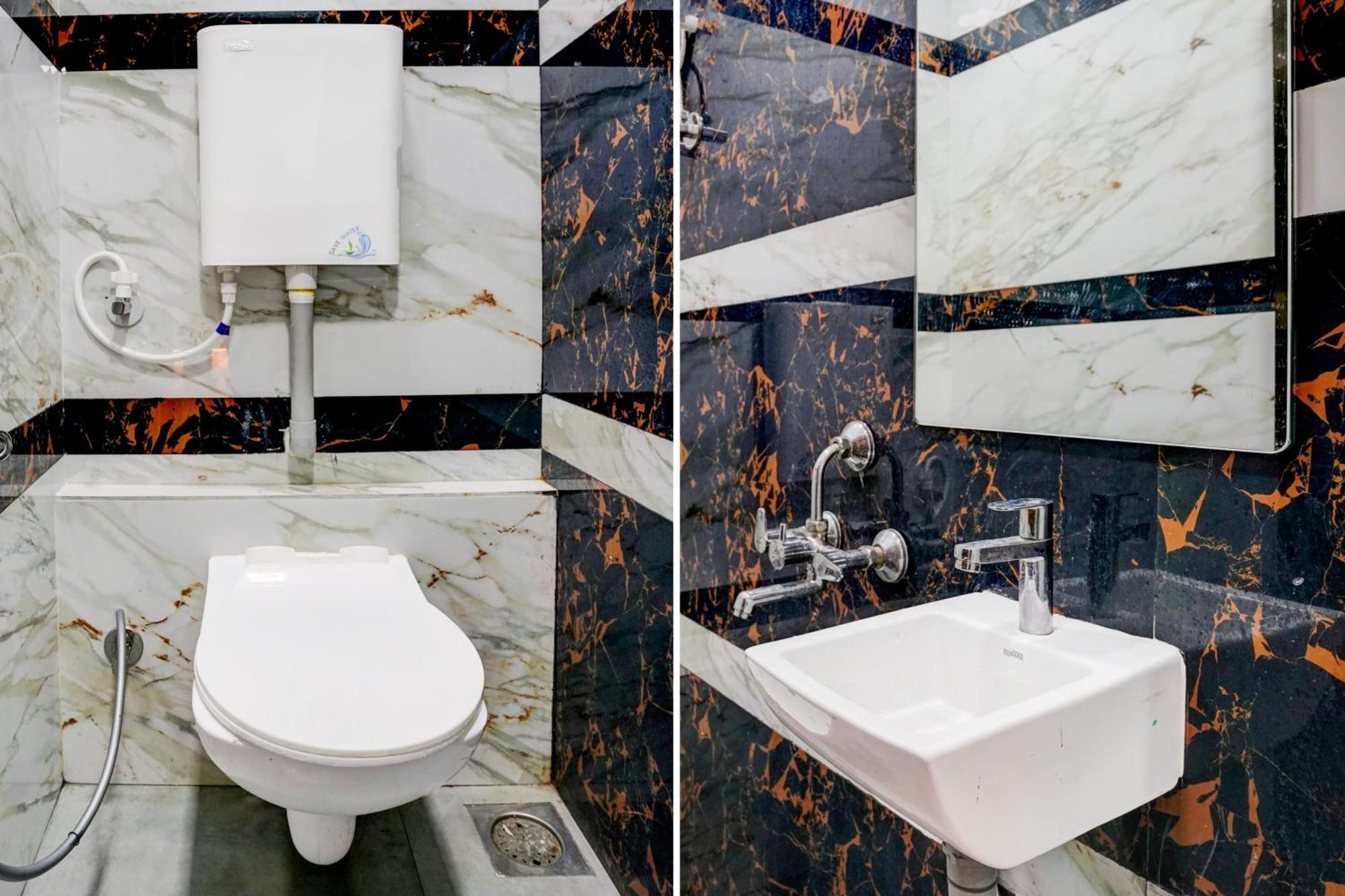 Hotel O Radha Palace 3*