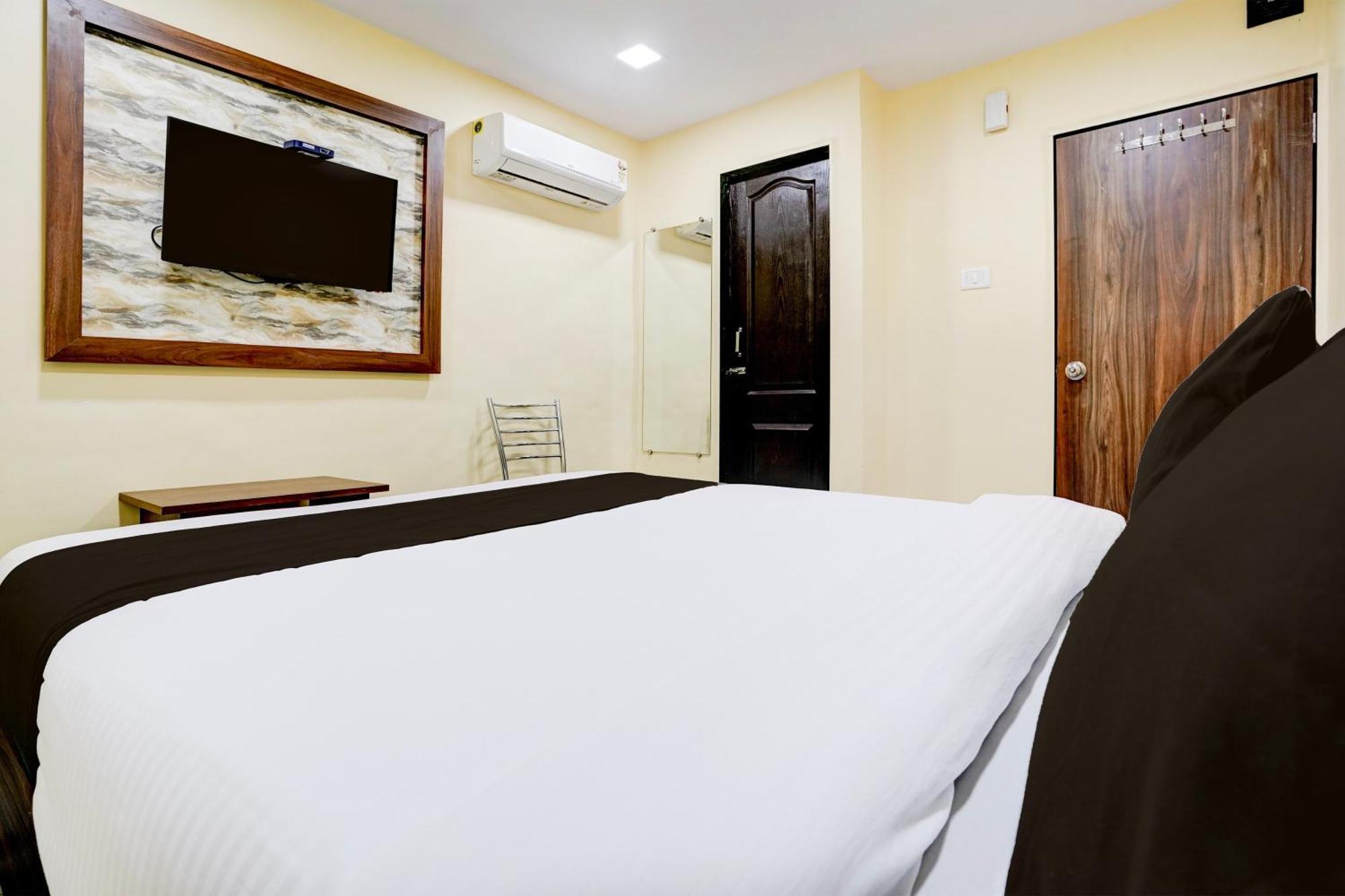 Aai Om Residency Hotel Mumbai