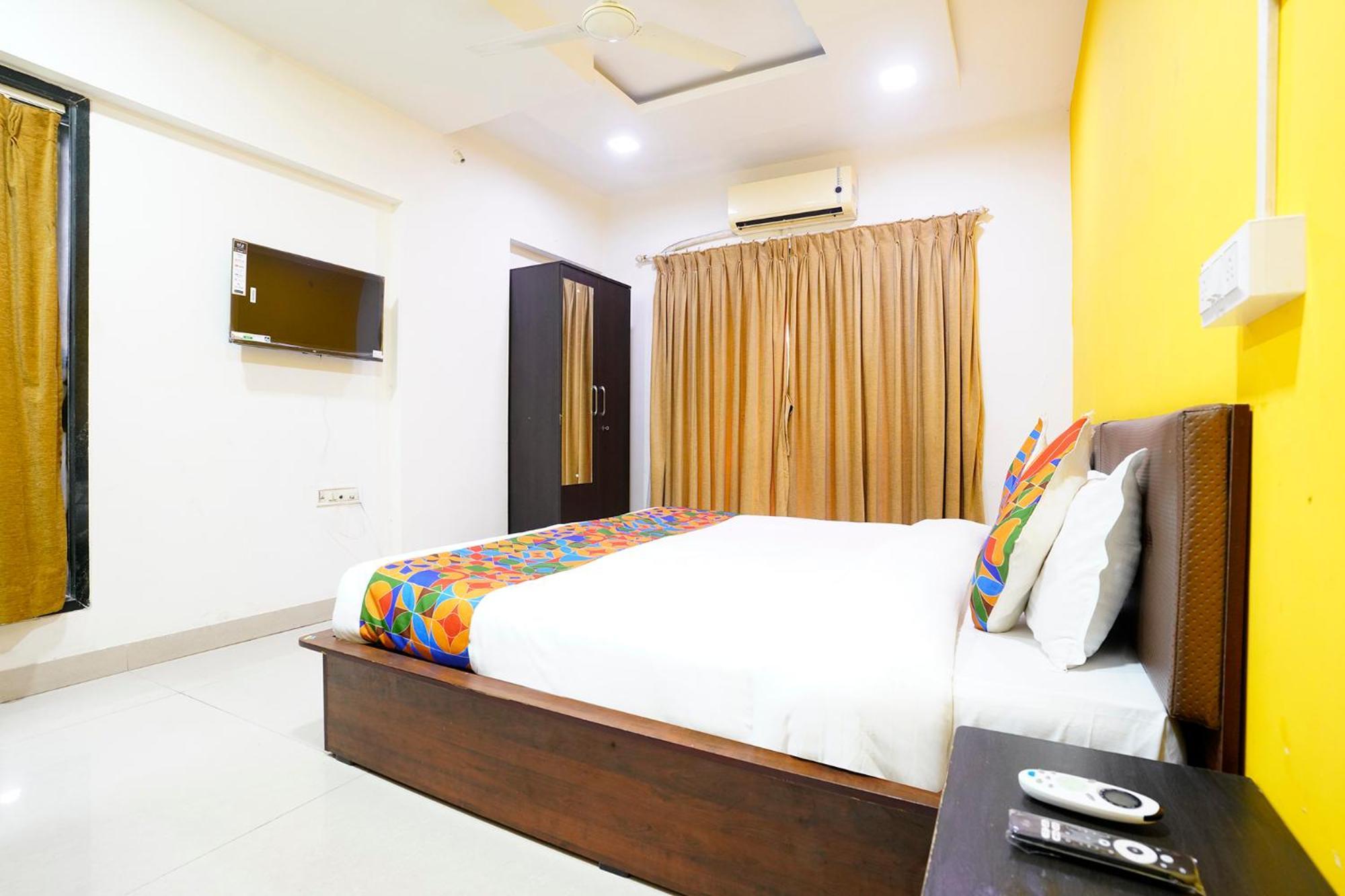 Hotel Fabhotel Rio House