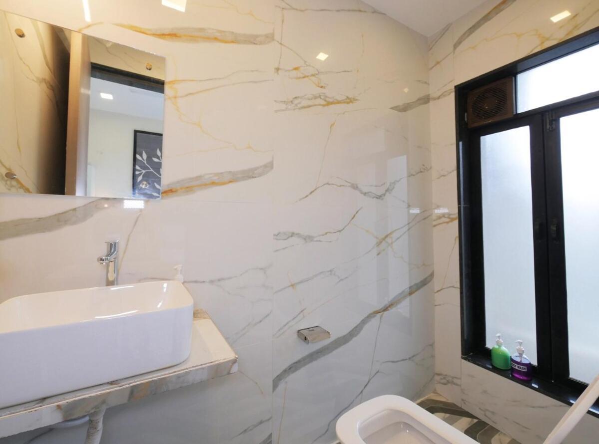 Milo Private 3bhk In Bandra Apartment *
