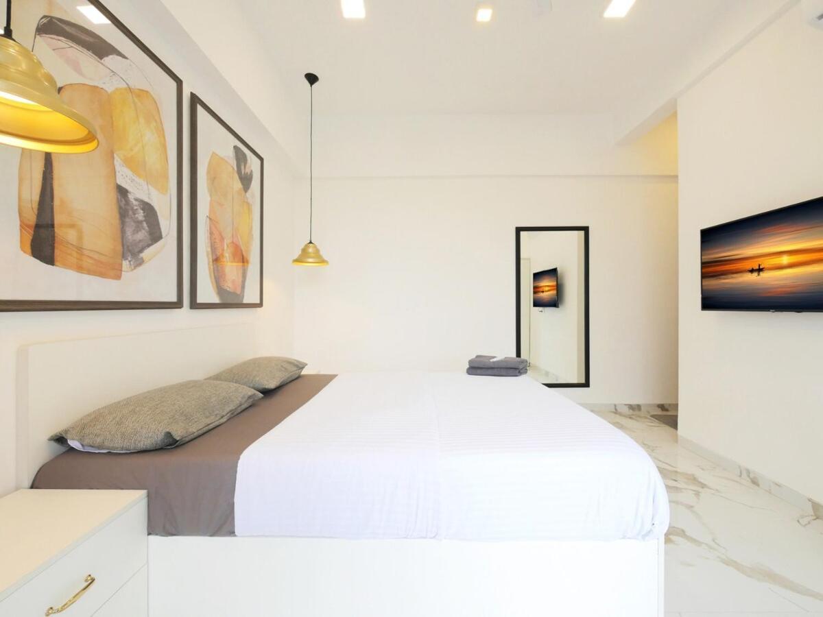 Milo Private 3bhk In Bandra Apartment