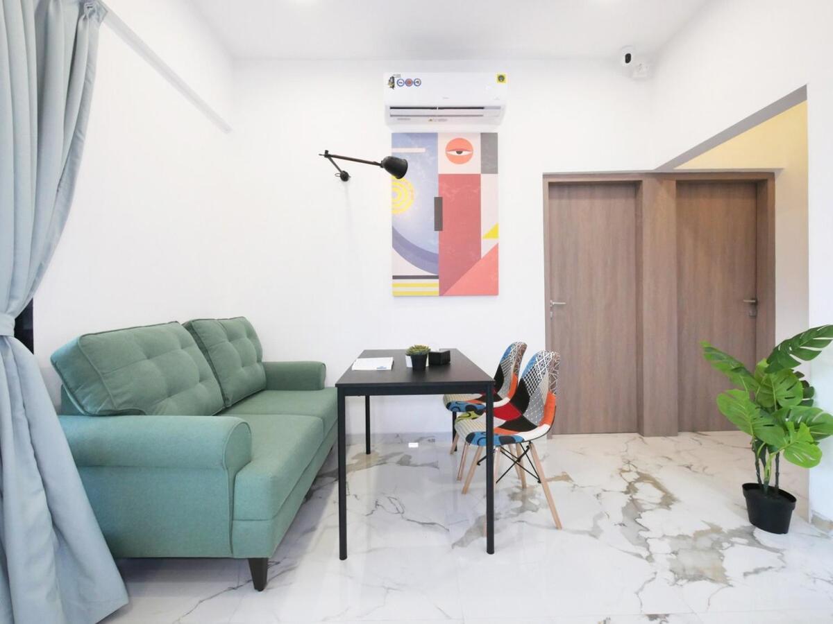 Milo Private 3bhk In Bandra *