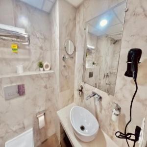 Powai Valley Ventures Llp Apartment Mumbai