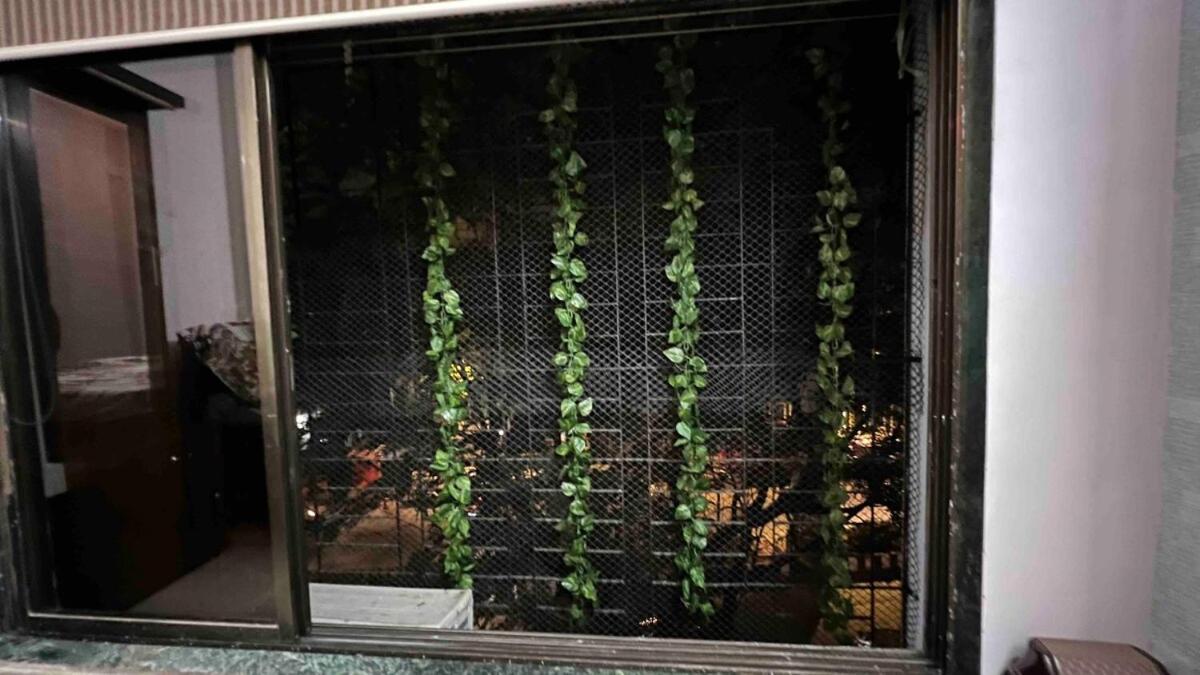 Entire Flat In Andheri West #08 *