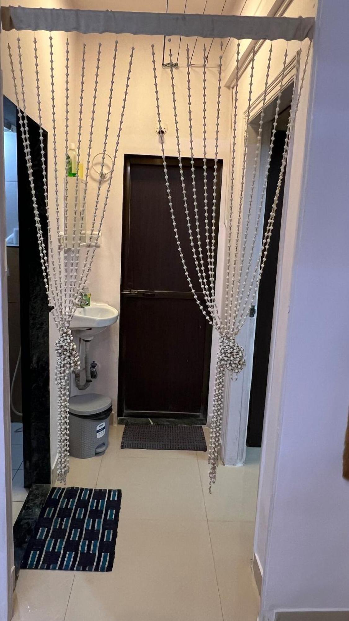 Entire Flat In Andheri West #08 *