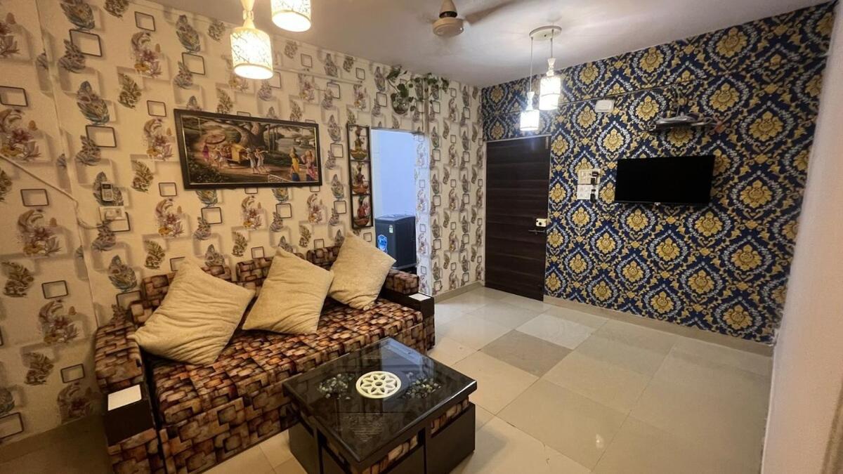 Entire Flat In Andheri West #08