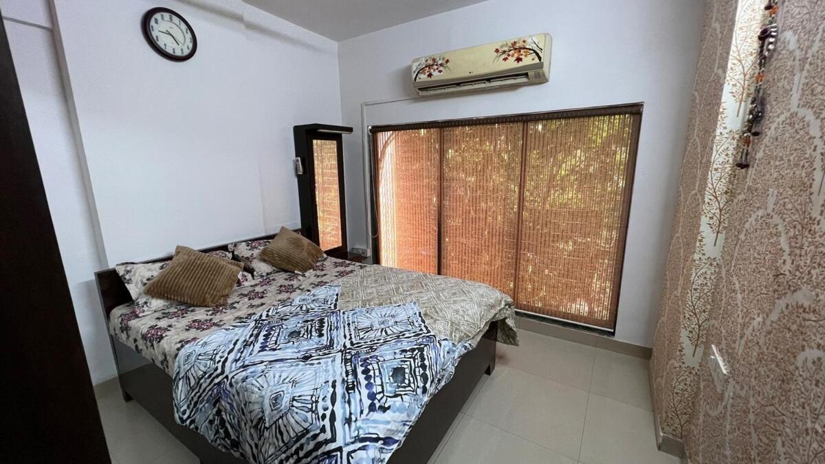 Entire Flat In Andheri West #08 *