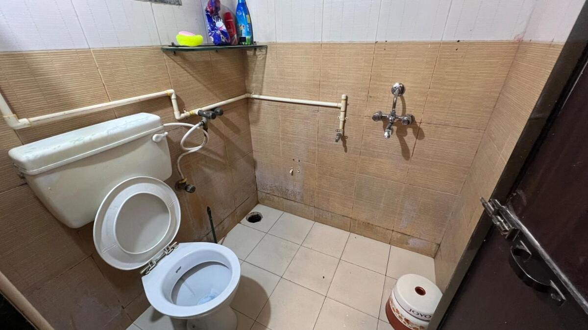 Apartment Entire Flat In Andheri West #08