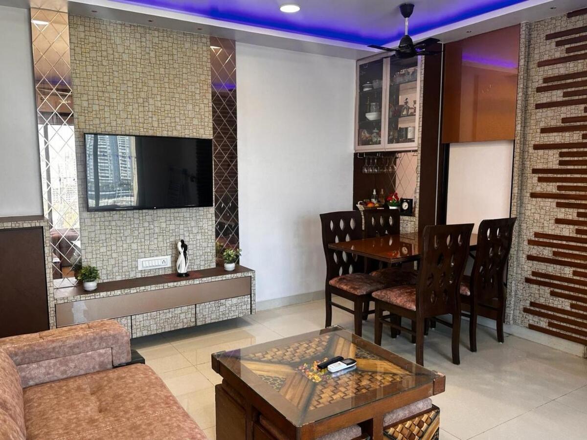 Apartment Skyline Oshiwara 2bhk-andheri Mumbai