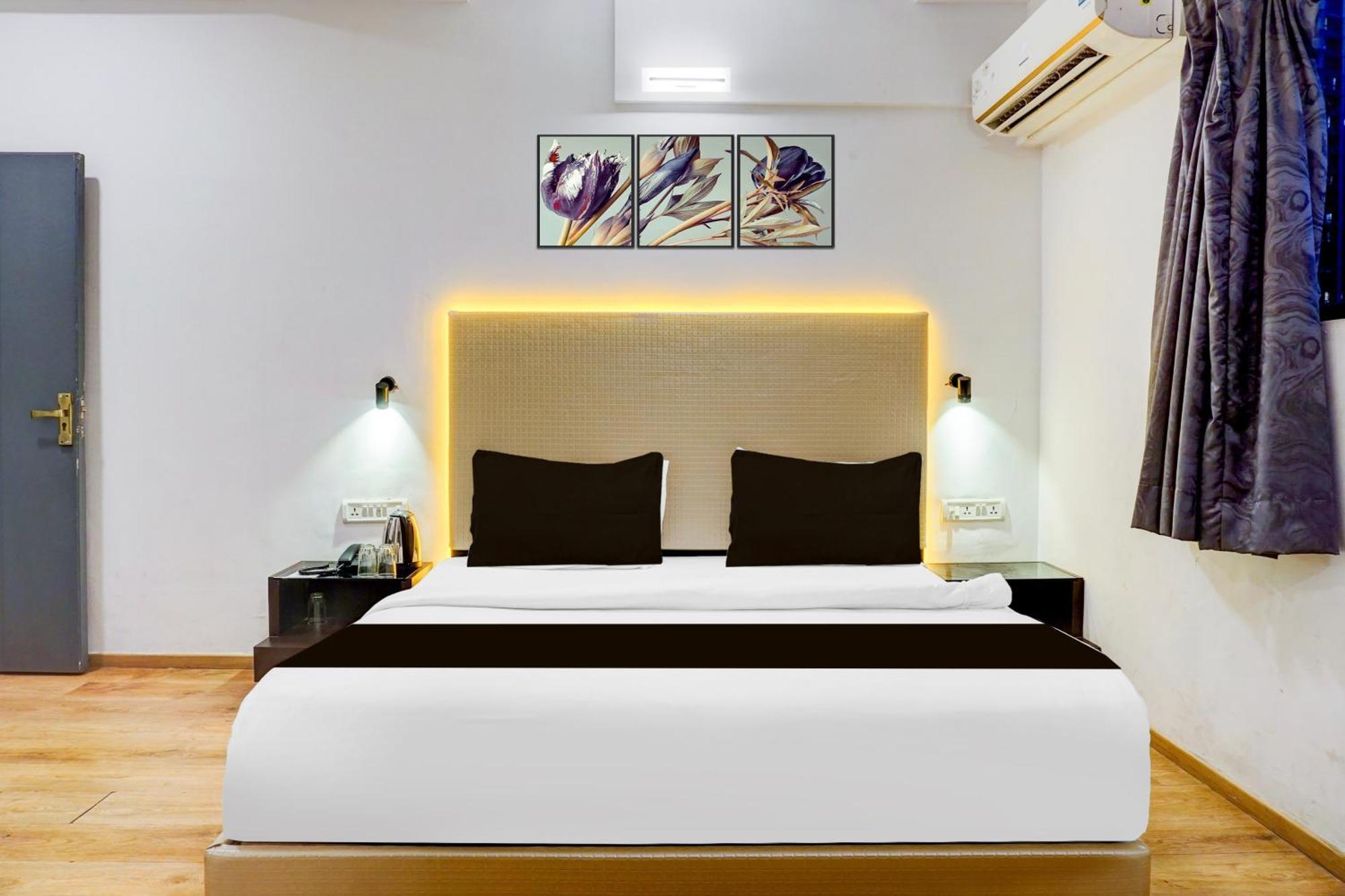 Super Townhouse Exhibition Centre Goregaon 3*