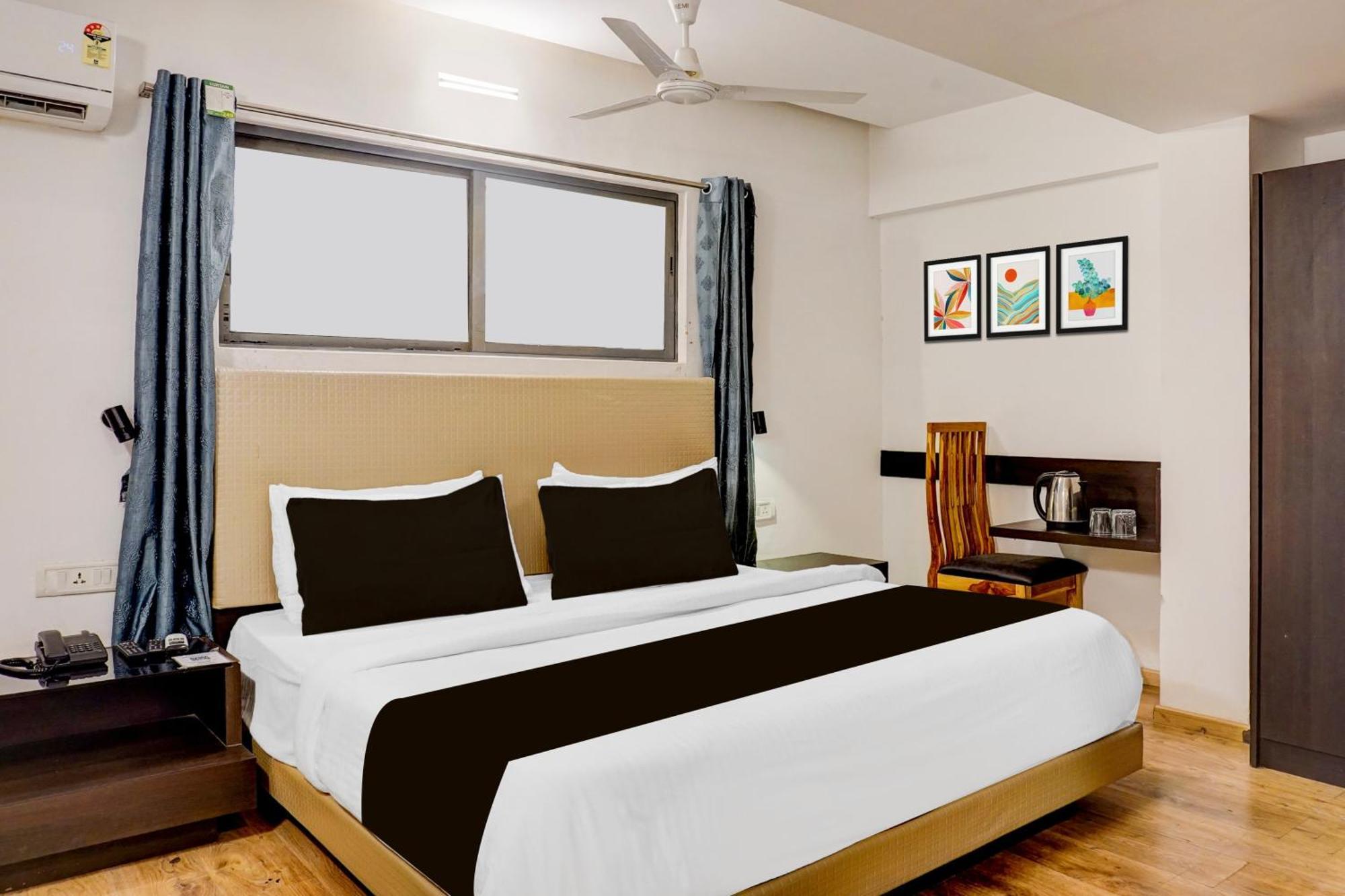 Super Townhouse Exhibition Centre Goregaon Hotel