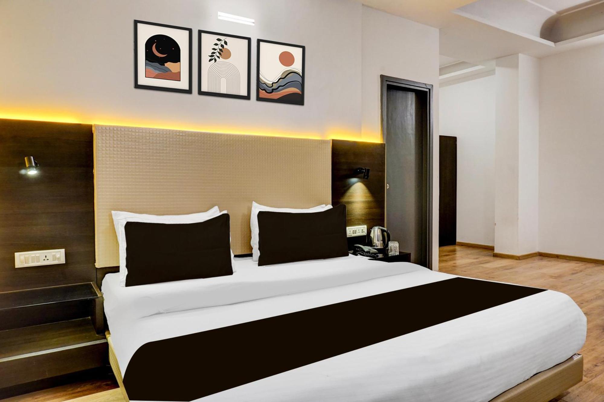Super Townhouse Exhibition Centre Goregaon Hotel 3*