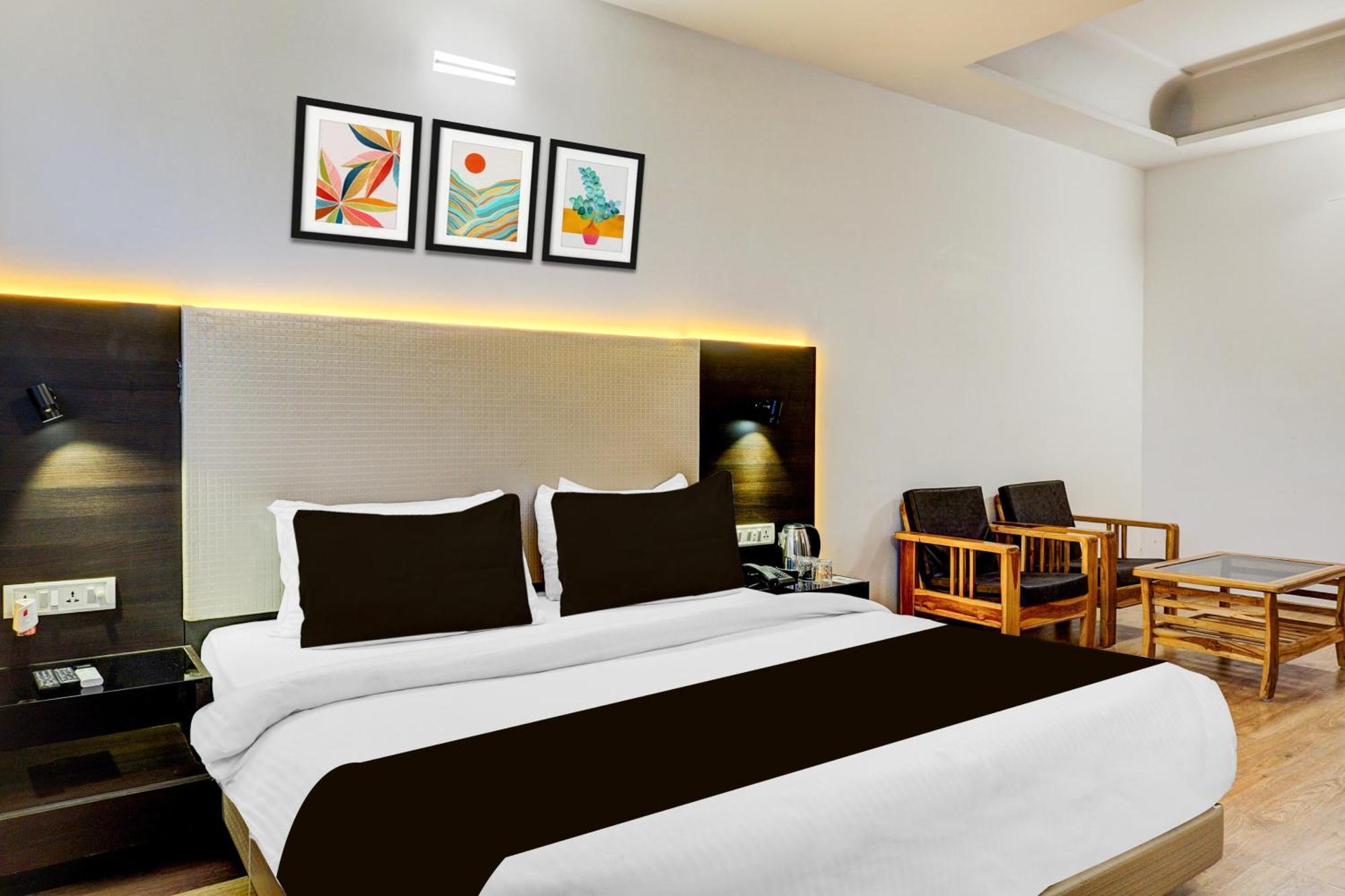 Super Townhouse Exhibition Centre Goregaon