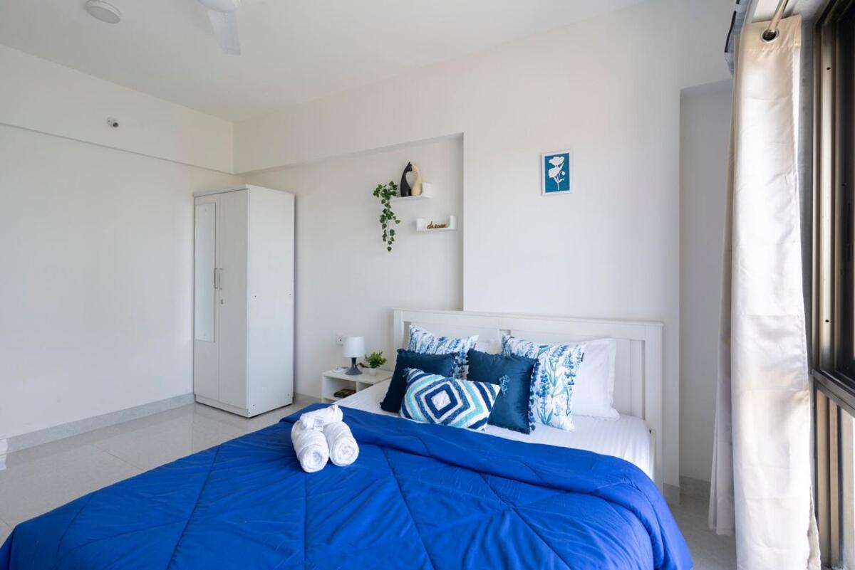 Breezy, Bright, Upper Floor 2bhk Nr Bkc & Airport