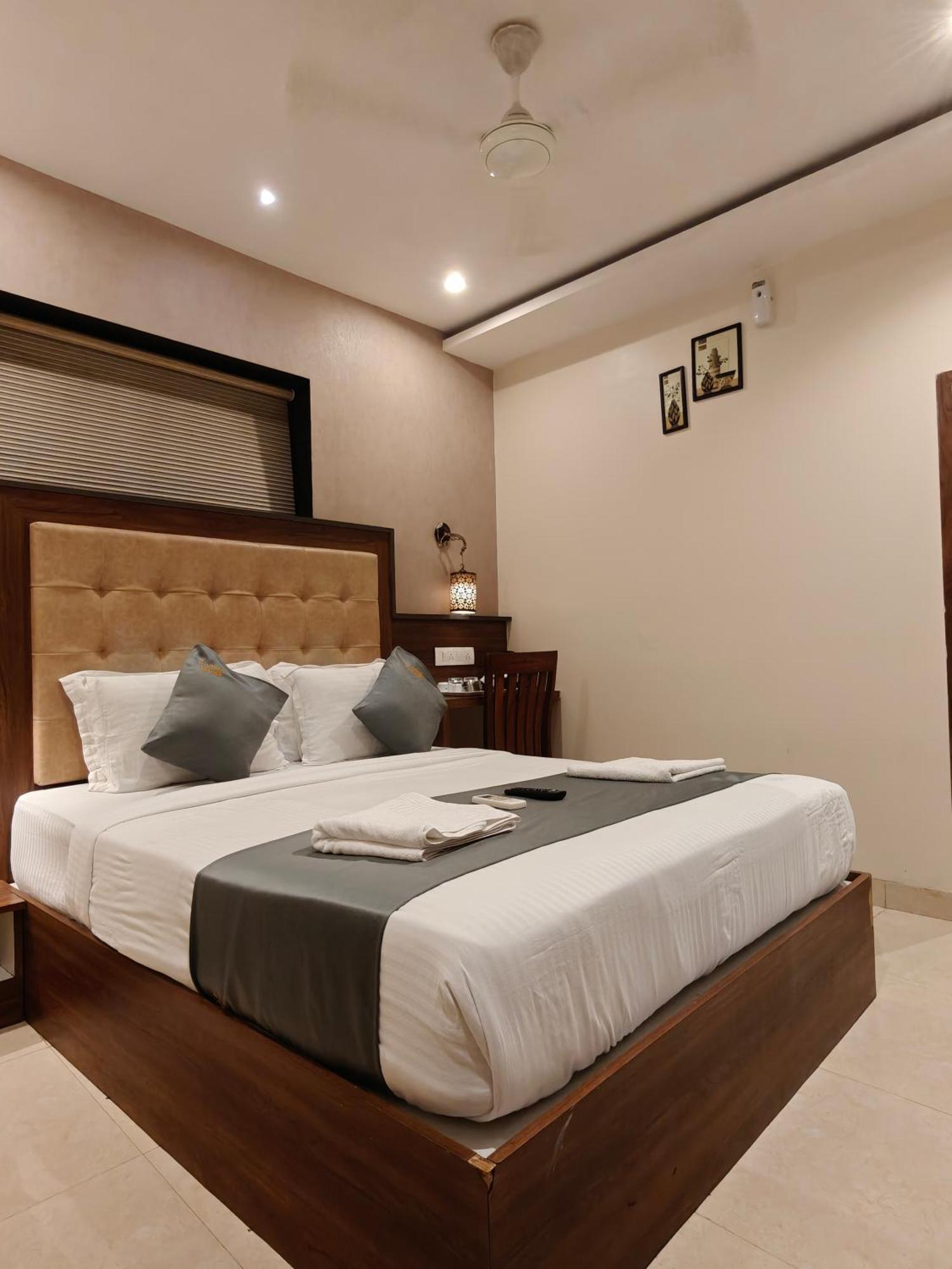 Amber Palace Hotel Mumbai