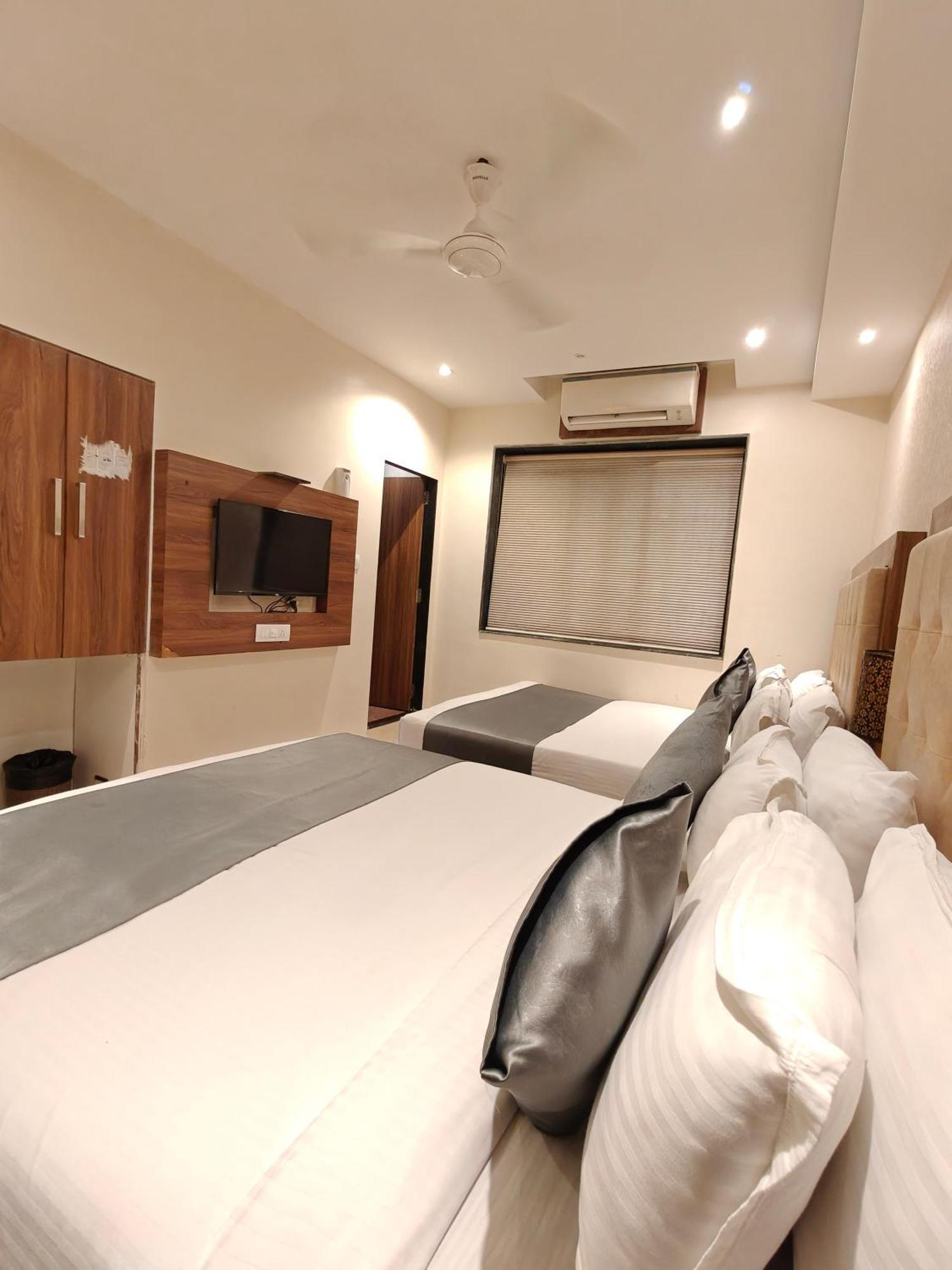 Amber Palace Hotel Mumbai