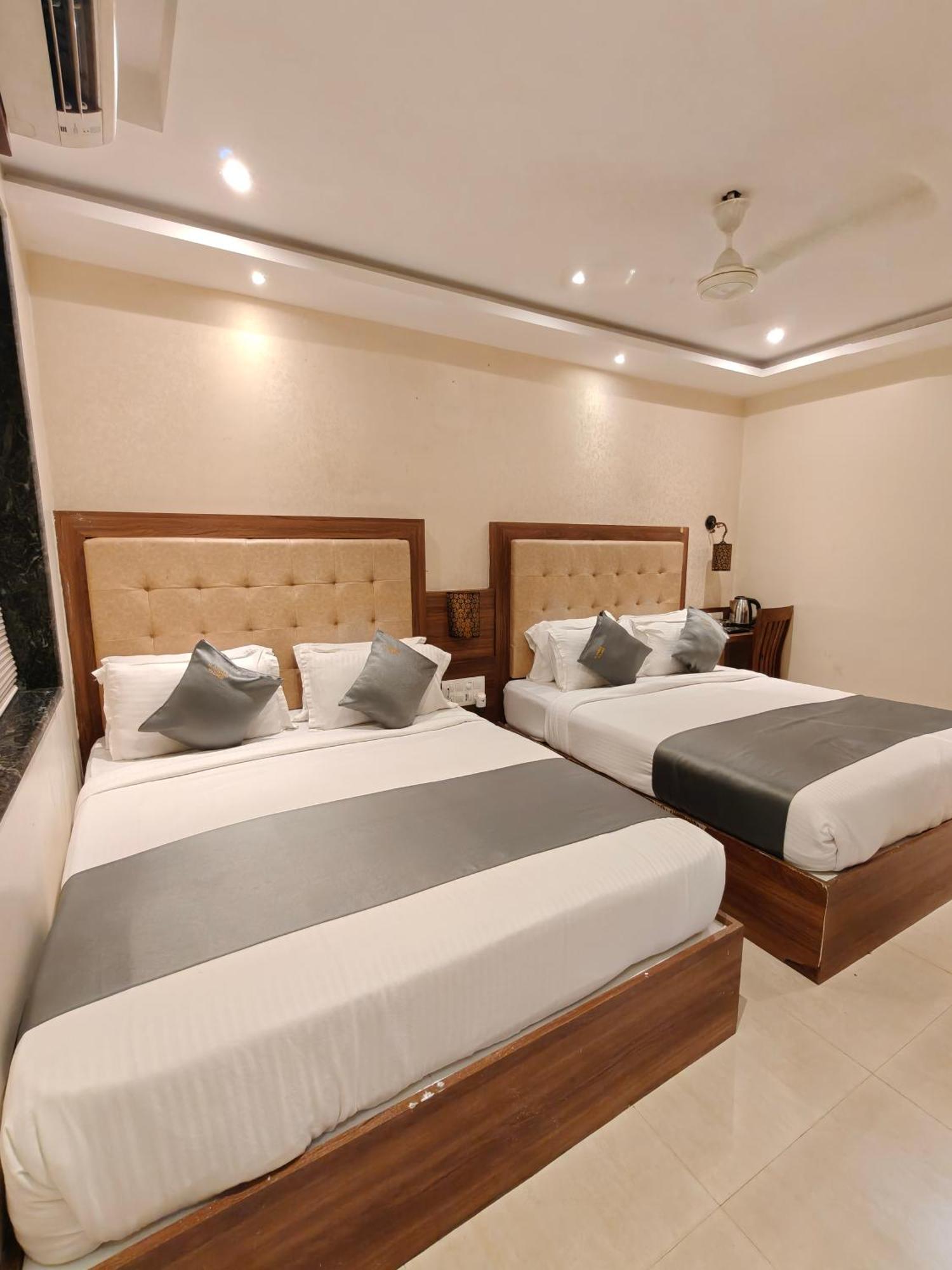 Hotel Amber Palace Mumbai