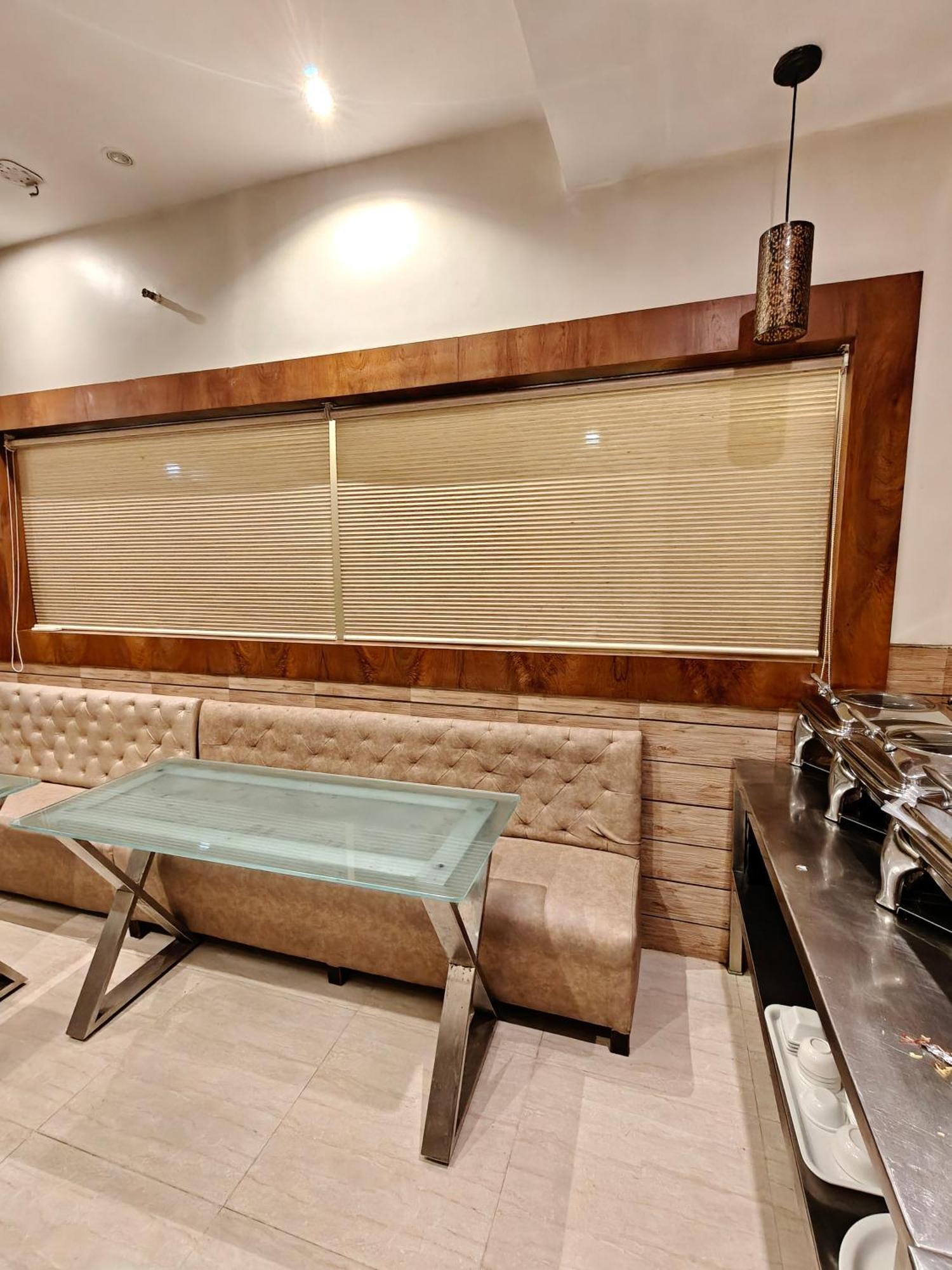 Hotel Amber Palace 3*